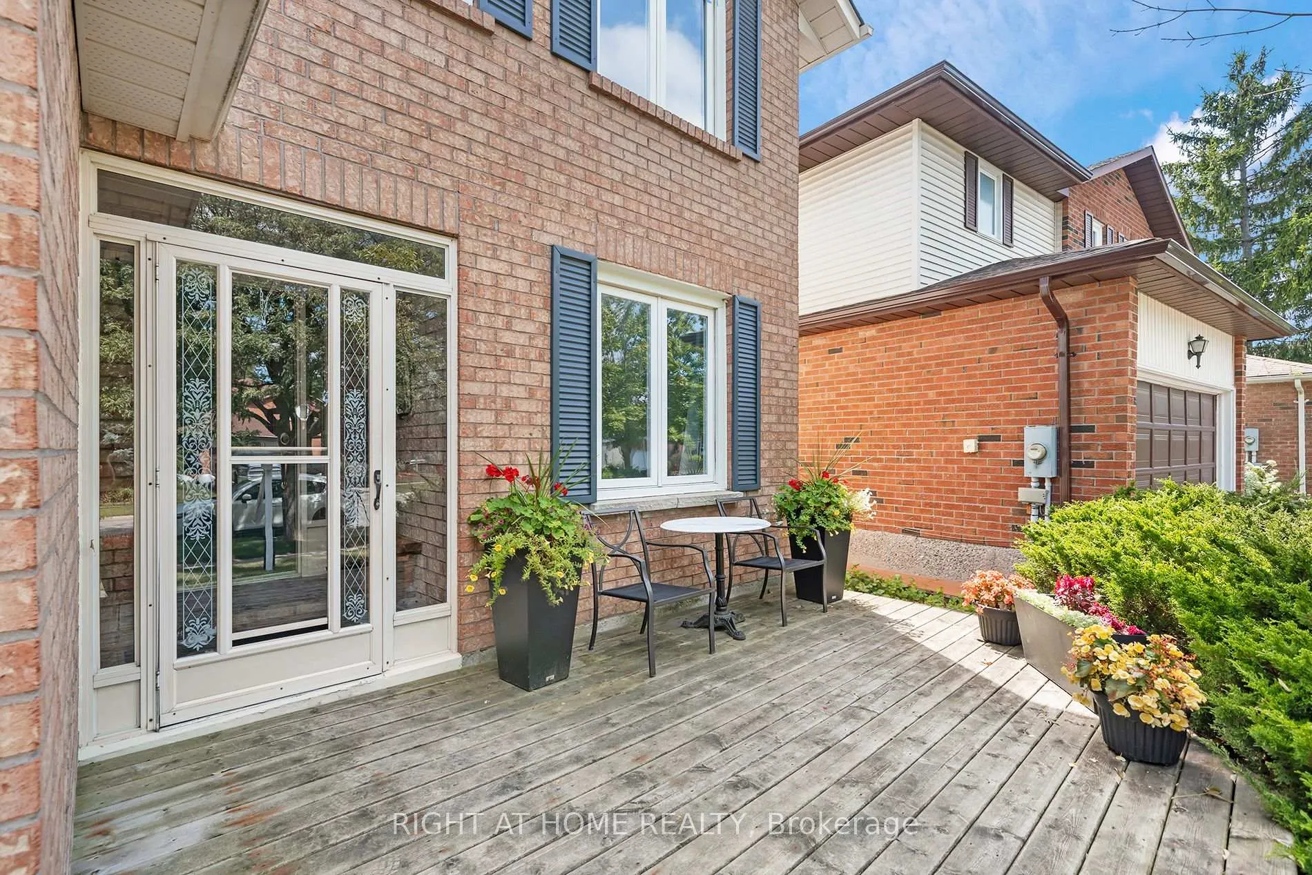 Photo 3 of 361 Hickling Trail, Barrie, Grove East — HOMEH