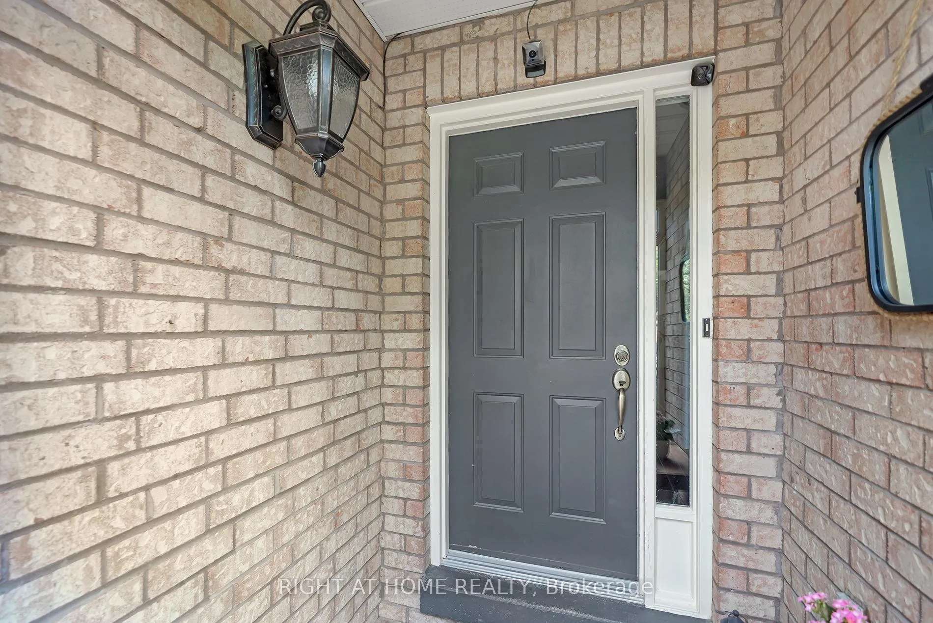 Photo 4 of 361 Hickling Trail, Barrie, Grove East — HOMEH
