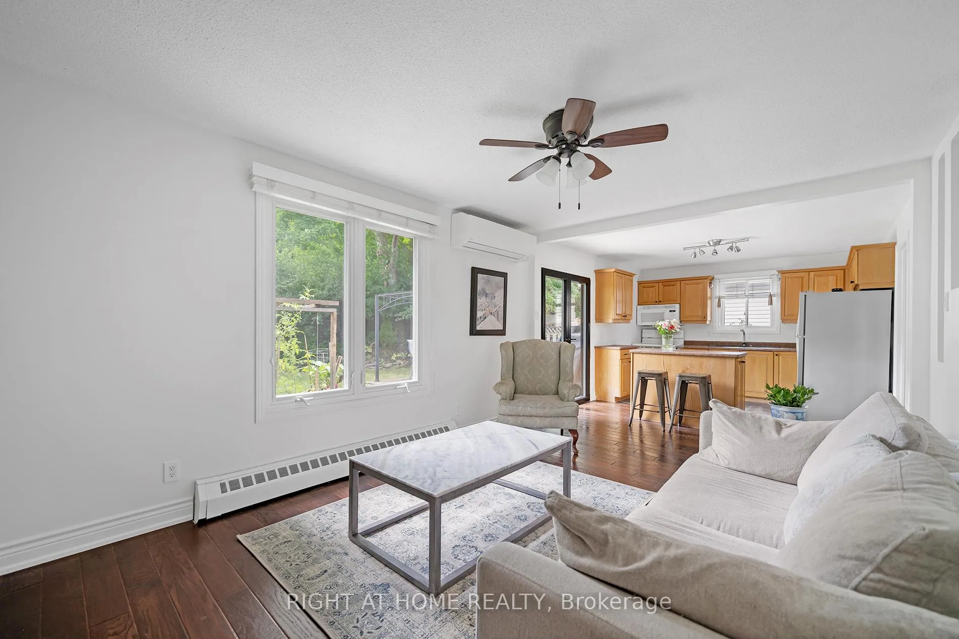 Photo 20 of 361 Hickling Trail, Barrie, Grove East — HOMEH