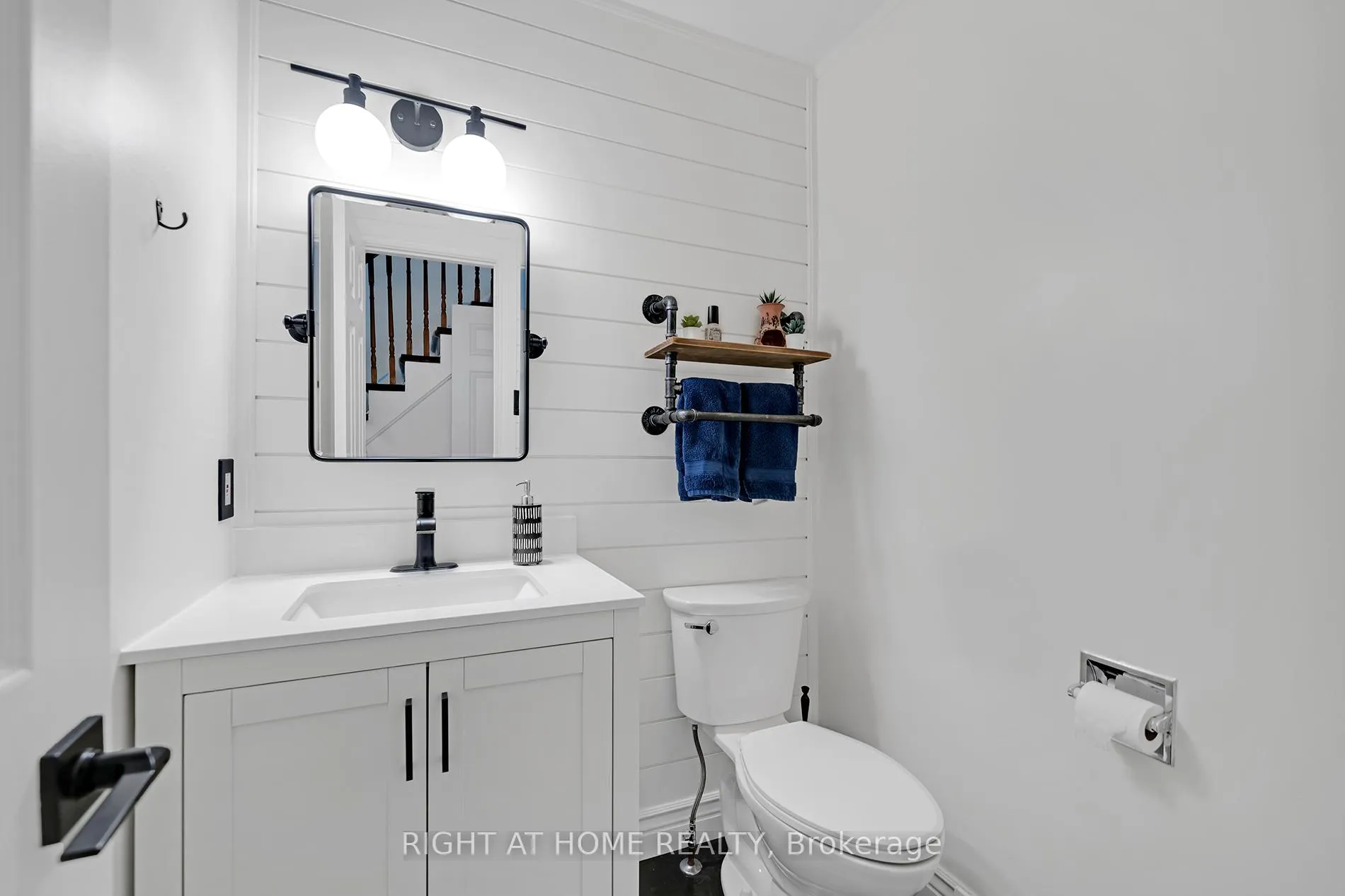 Photo 21 of 361 Hickling Trail, Barrie, Grove East — HOMEH