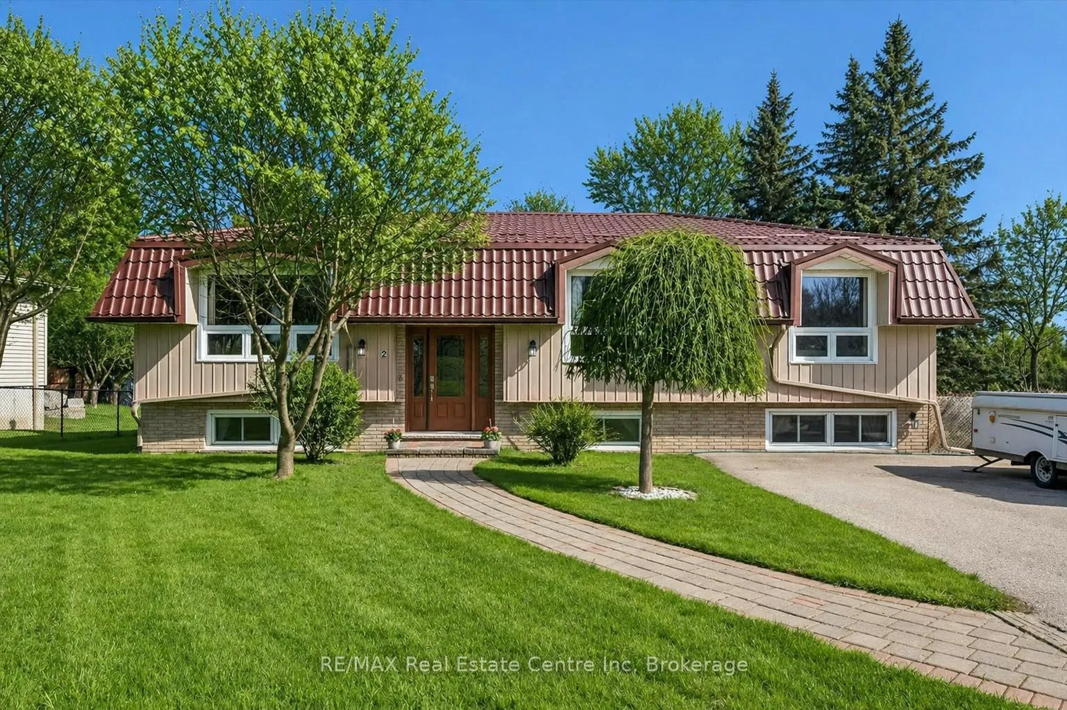 Photo 1 of 2 Hamilton Drive, Guelph/Eramosa, Rural Guelph/Eramosa East — HOMEH