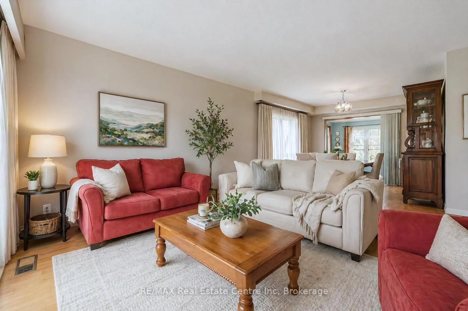 Photo 3 of 2 Hamilton Drive, Guelph/Eramosa, Rural Guelph/Eramosa East — HOMEH