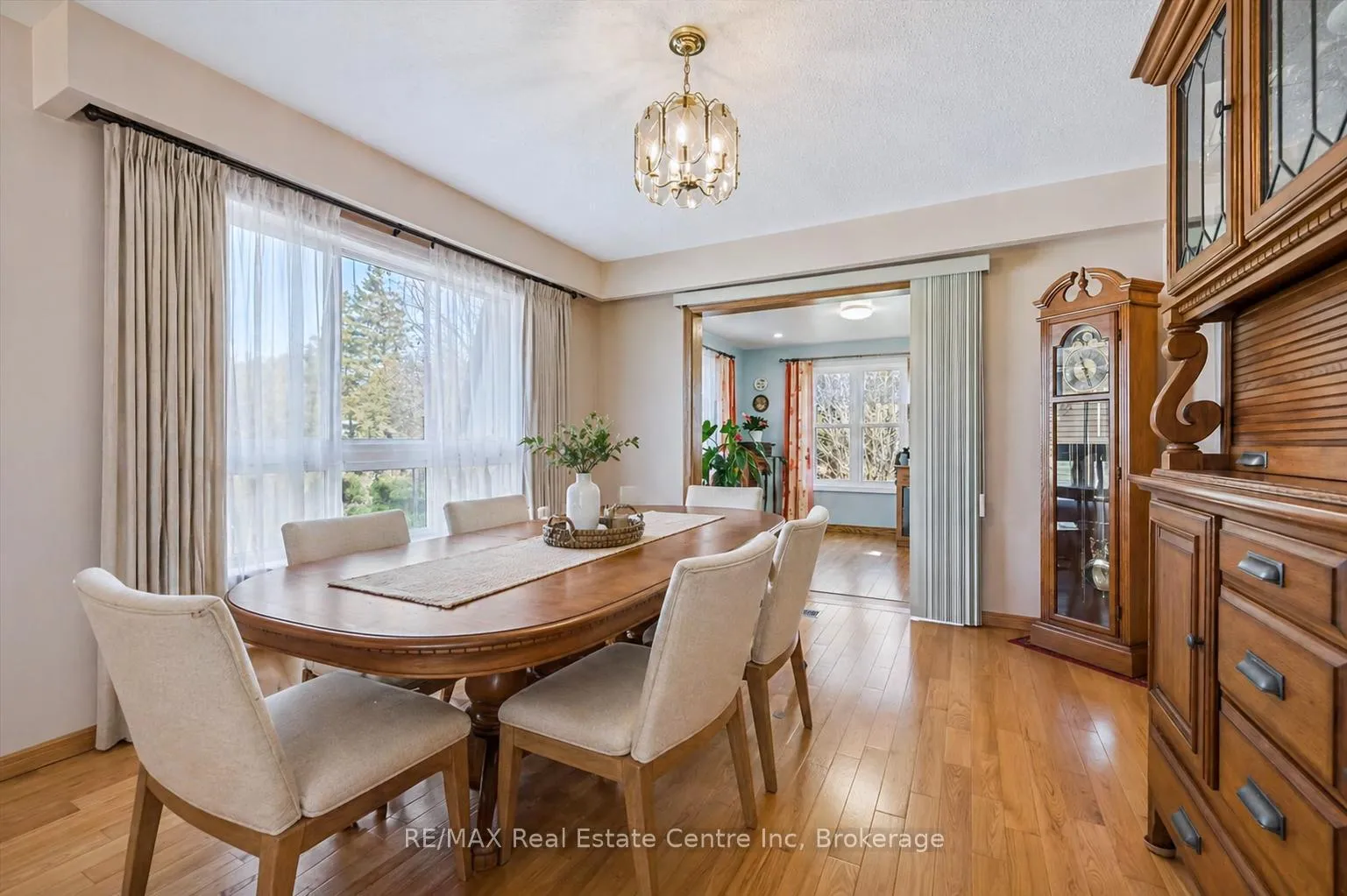Photo 5 of 2 Hamilton Drive, Guelph/Eramosa, Rural Guelph/Eramosa East — HOMEH