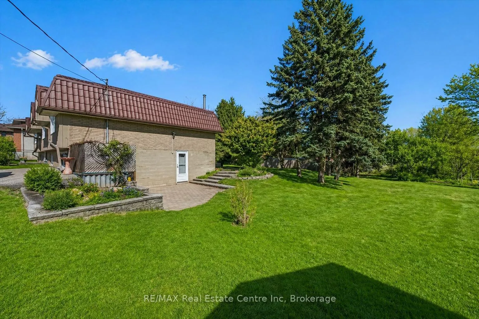 Photo 22 of 2 Hamilton Drive, Guelph/Eramosa, Rural Guelph/Eramosa East — HOMEH
