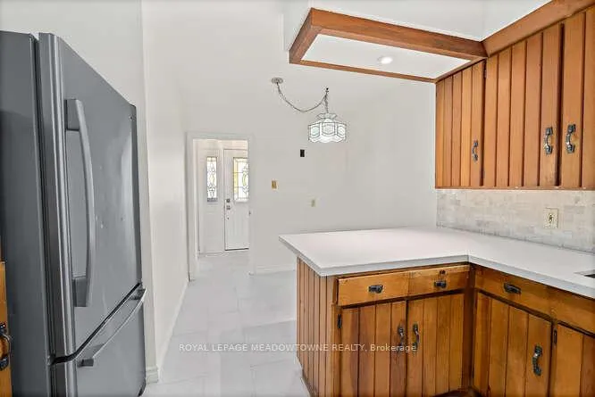 Photo 13 of 405 Draper Street, Halton Hills, Georgetown — HOMEH