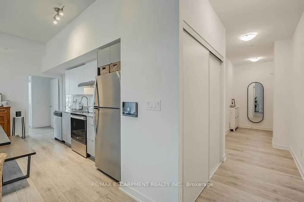 Photo 8 of Unit A106, 3210 Dakota Common, Burlington, Alton — HOMEH