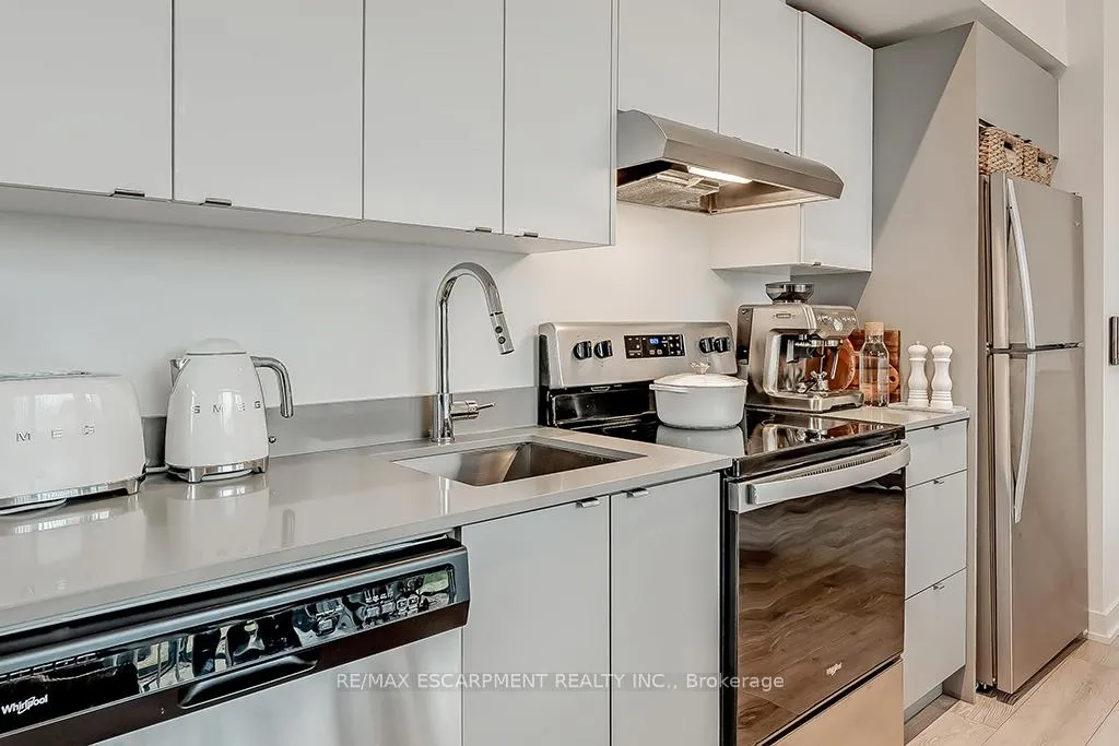 Photo 10 of Unit A106, 3210 Dakota Common, Burlington, Alton — HOMEH