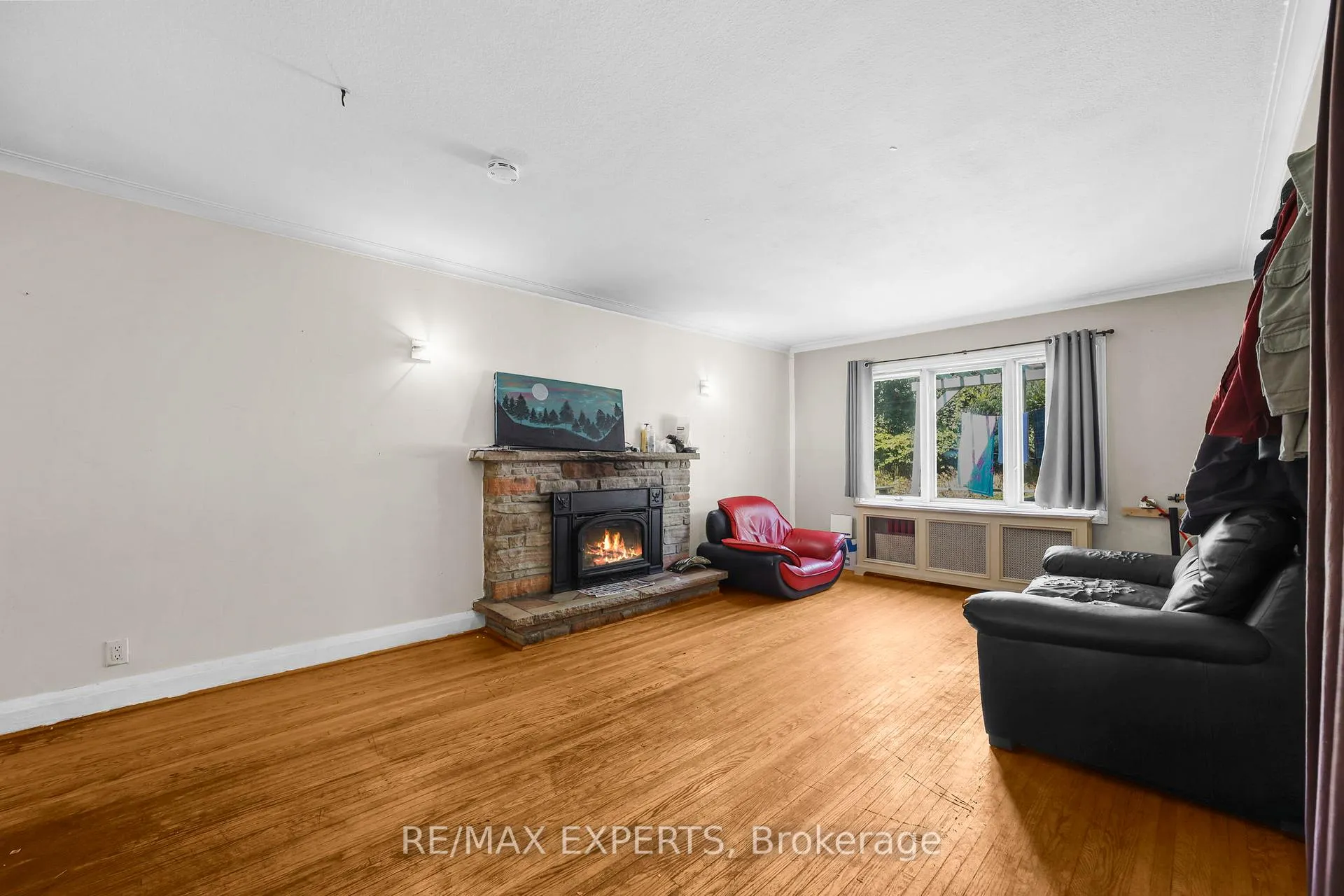Photo 5 of 16 Bellehaven Crescent, Scarborough, Scarborough Village — HOMEH