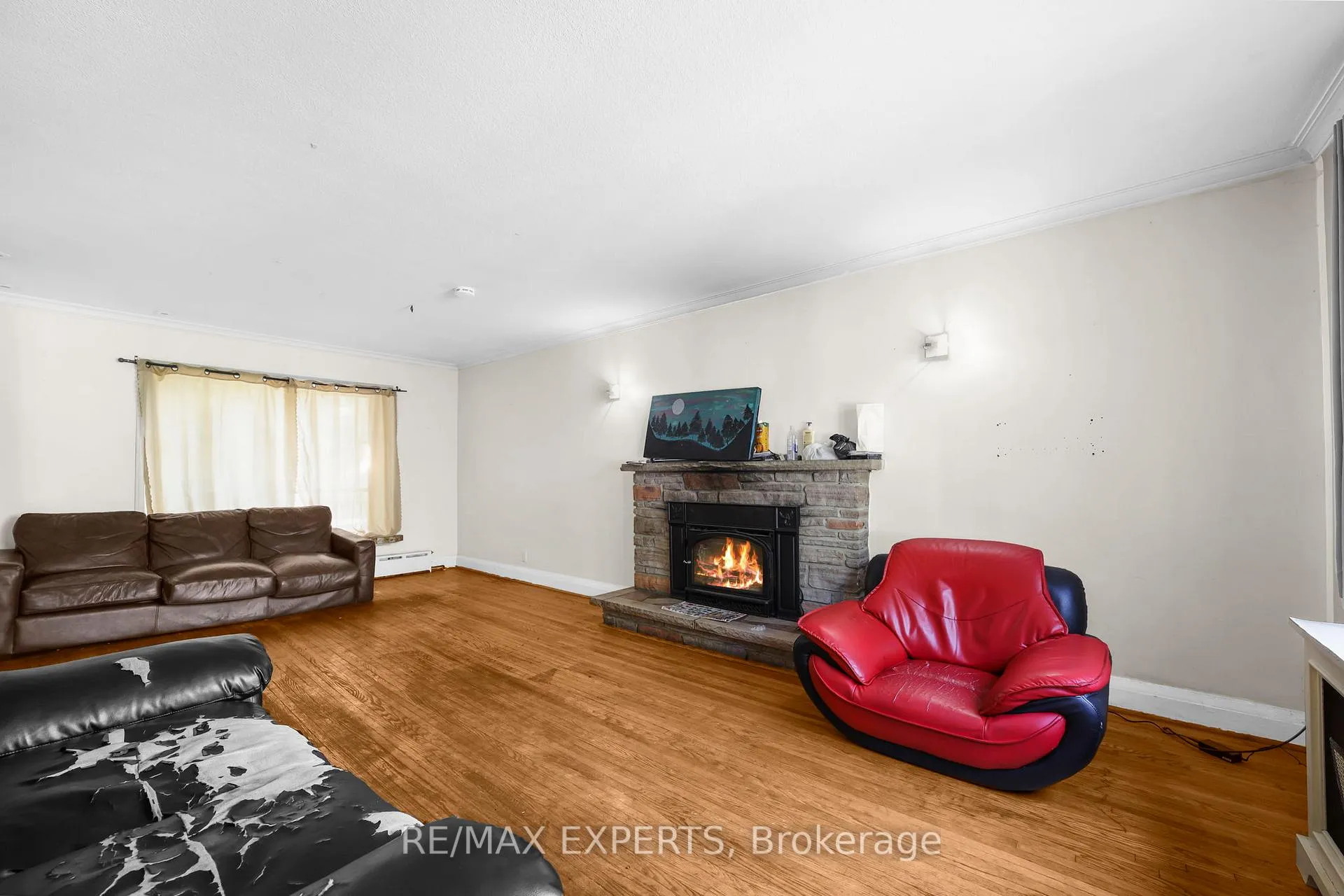 Photo 6 of 16 Bellehaven Crescent, Scarborough, Scarborough Village — HOMEH