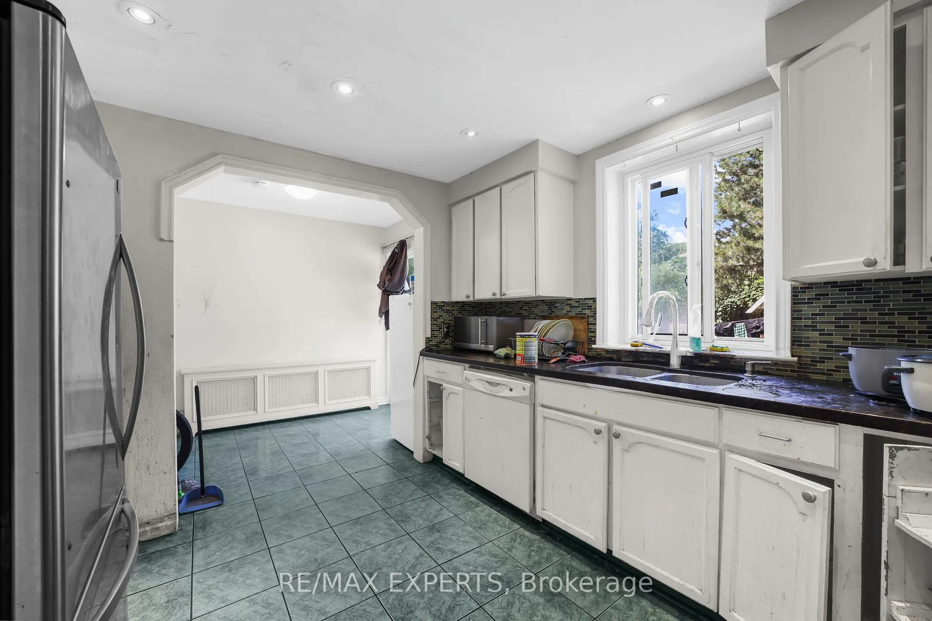 Photo 7 of 16 Bellehaven Crescent, Scarborough, Scarborough Village — HOMEH
