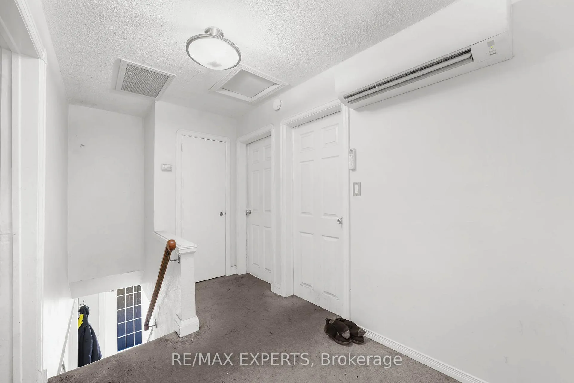 Photo 9 of 16 Bellehaven Crescent, Scarborough, Scarborough Village — HOMEH
