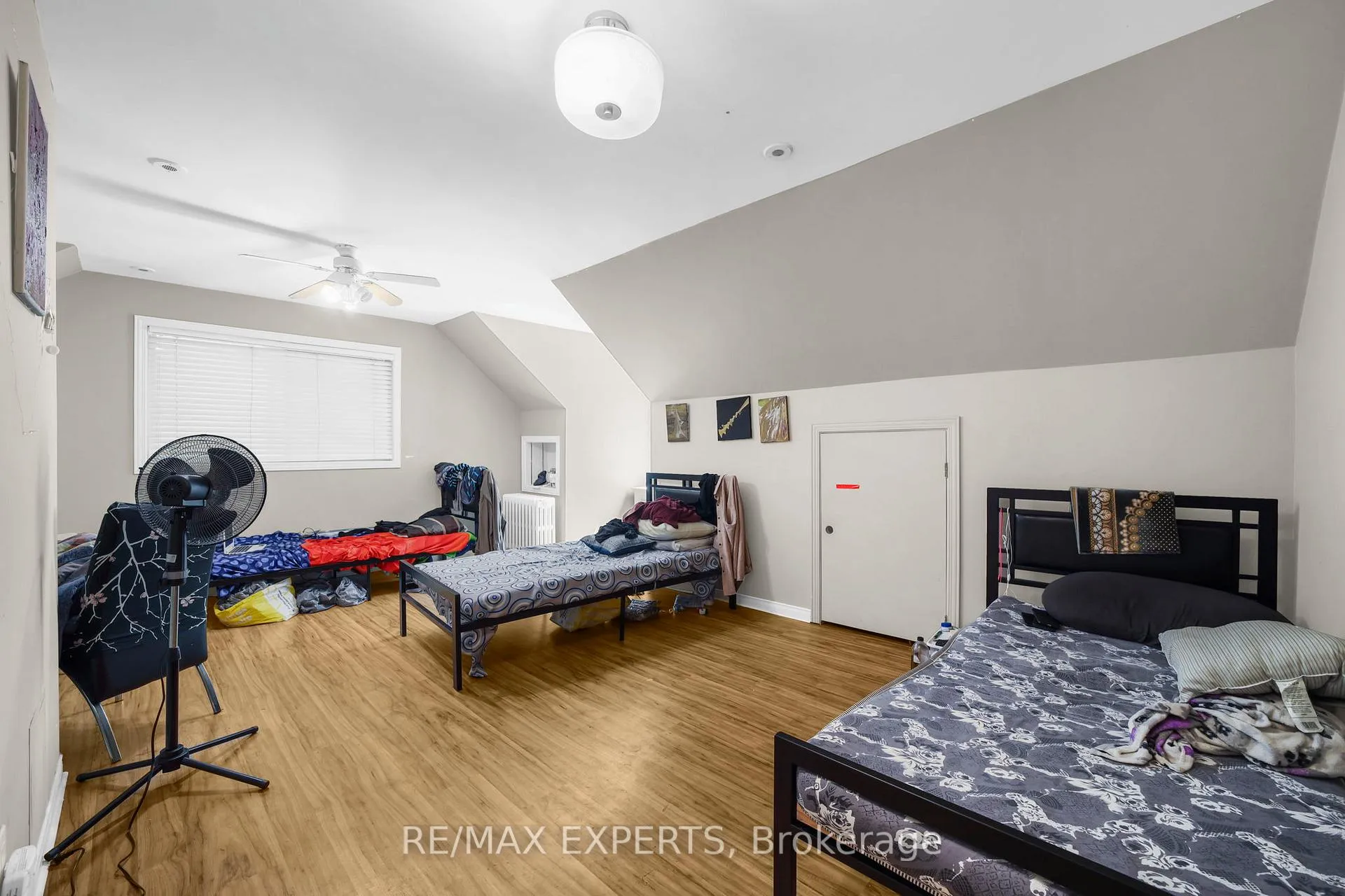 Photo 13 of 16 Bellehaven Crescent, Scarborough, Scarborough Village — HOMEH