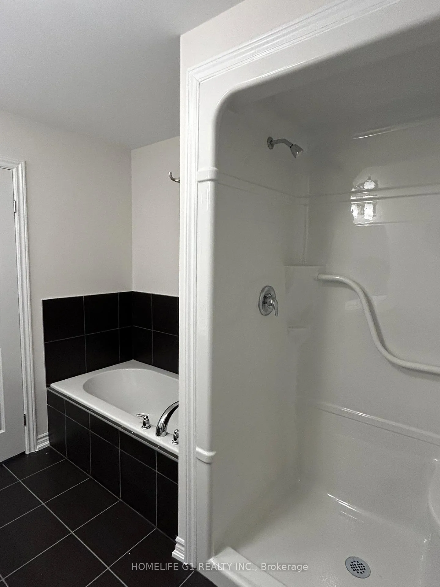 Photo 8 of 58 Bradley Avenue, Welland, Lincoln/Crowland — HOMEH
