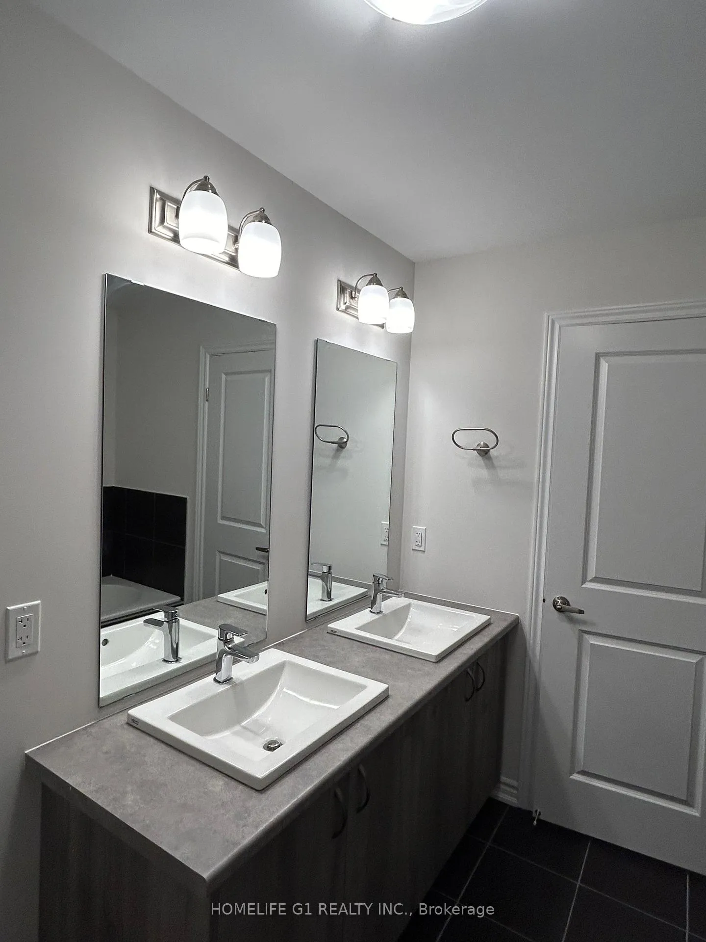 Photo 9 of 58 Bradley Avenue, Welland, Lincoln/Crowland — HOMEH