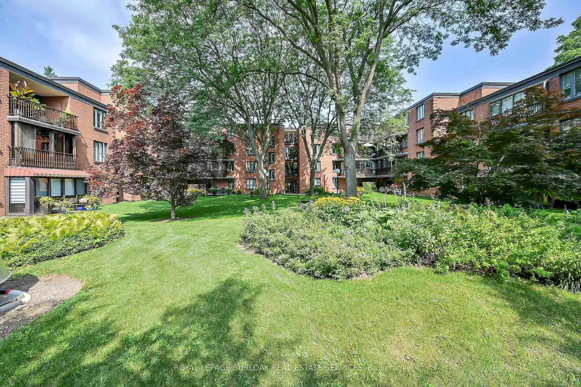 Photo 42 of Unit PH1, 150 Wilson Street W, Hamilton, Ancaster — HOMEH