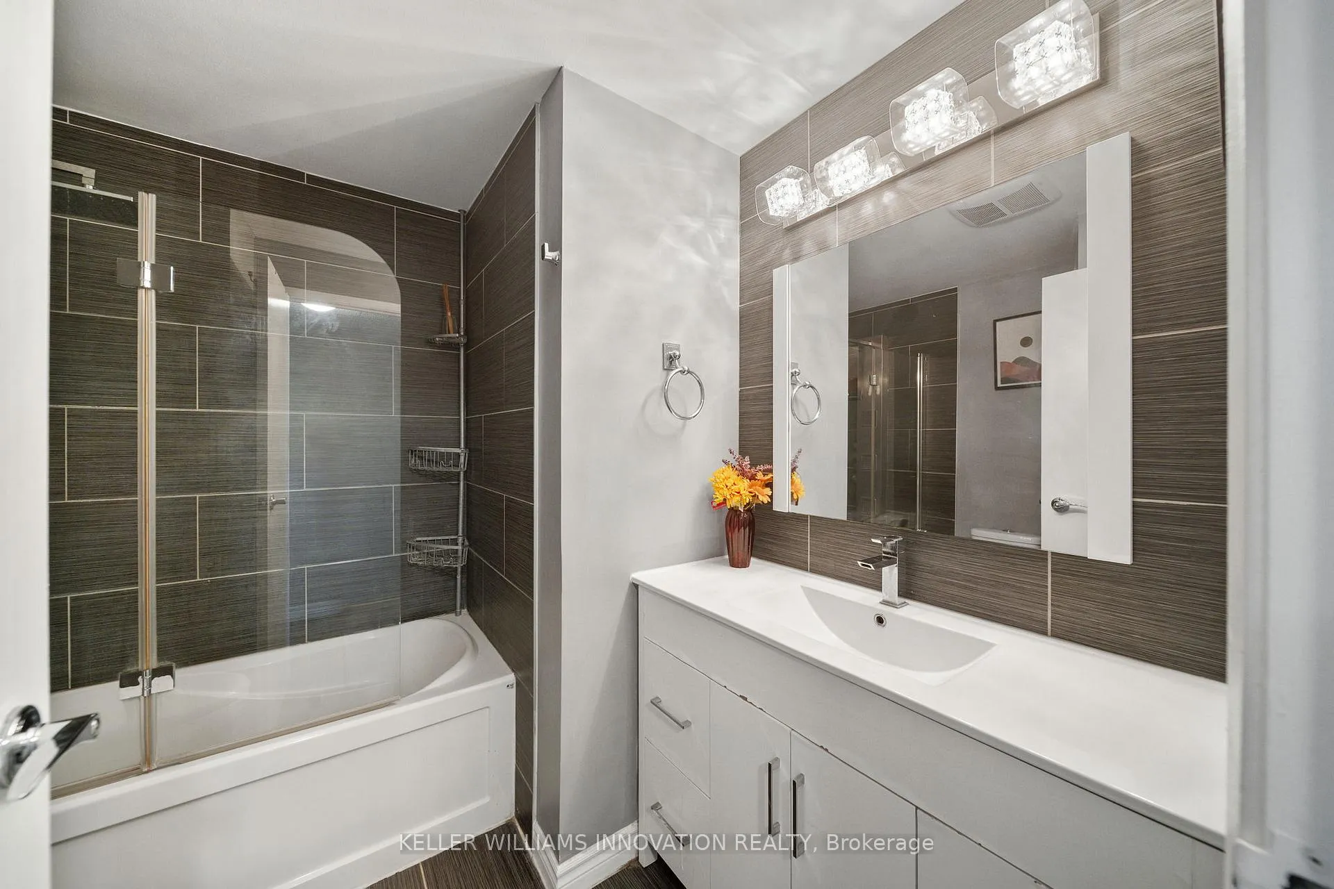 Photo 32 of Unit 20, 160 Rittenhouse Road, Kitchener, Country Hills West — HOMEH