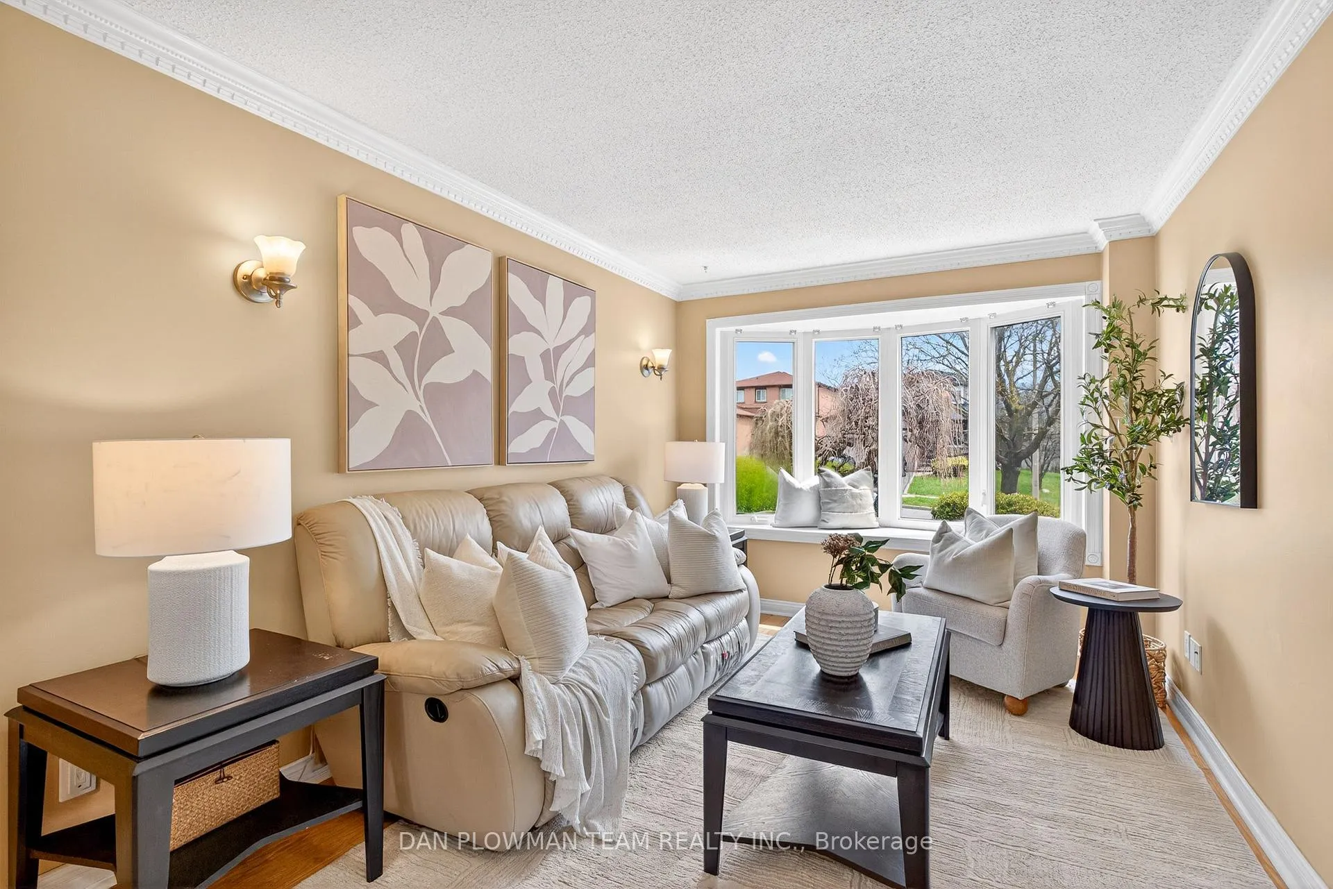 Photo 8 of 15 Gardiner Drive, Ajax, Central — HOMEH