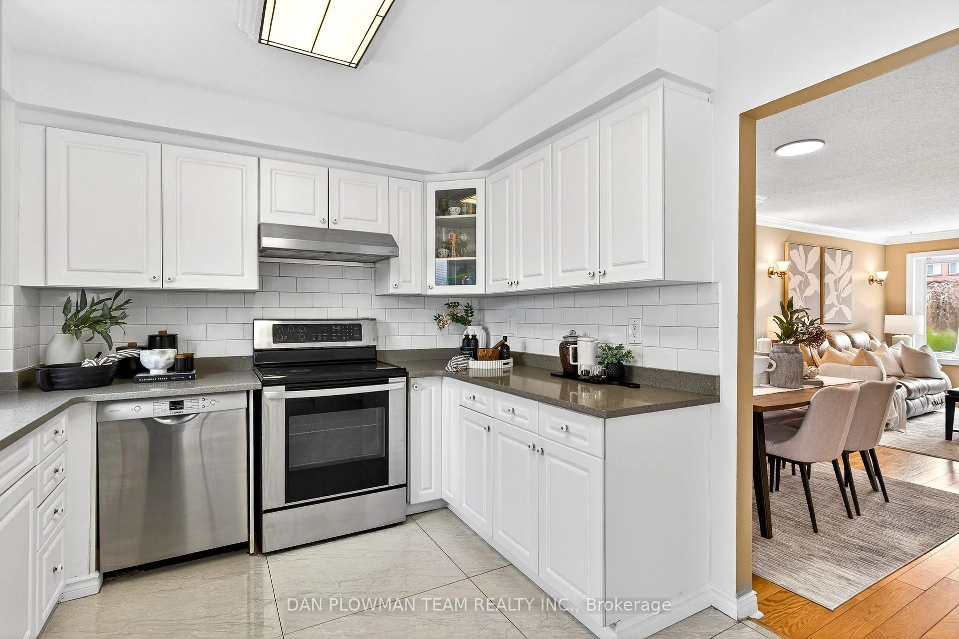 Photo 13 of 15 Gardiner Drive, Ajax, Central — HOMEH