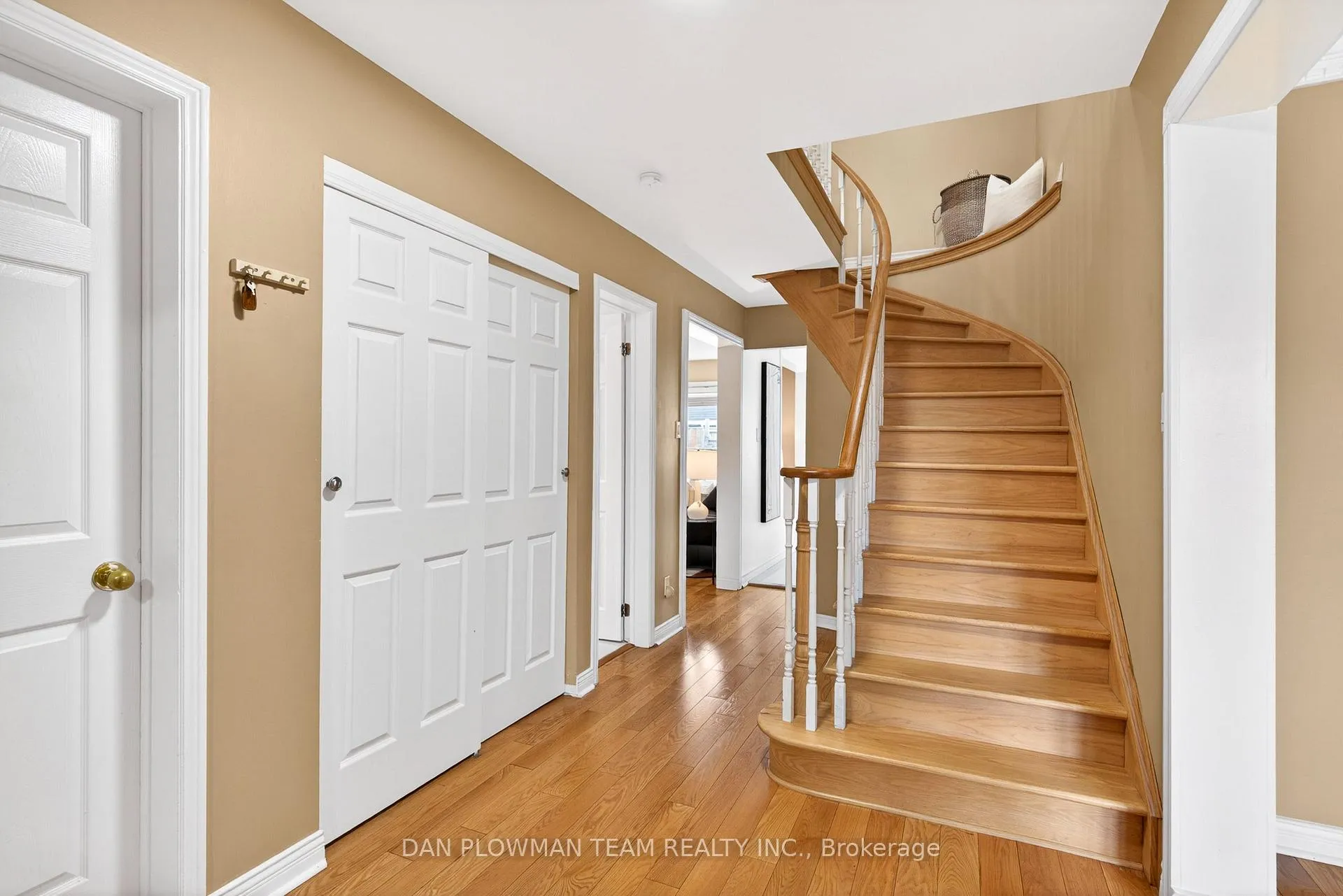 Photo 21 of 15 Gardiner Drive, Ajax, Central — HOMEH