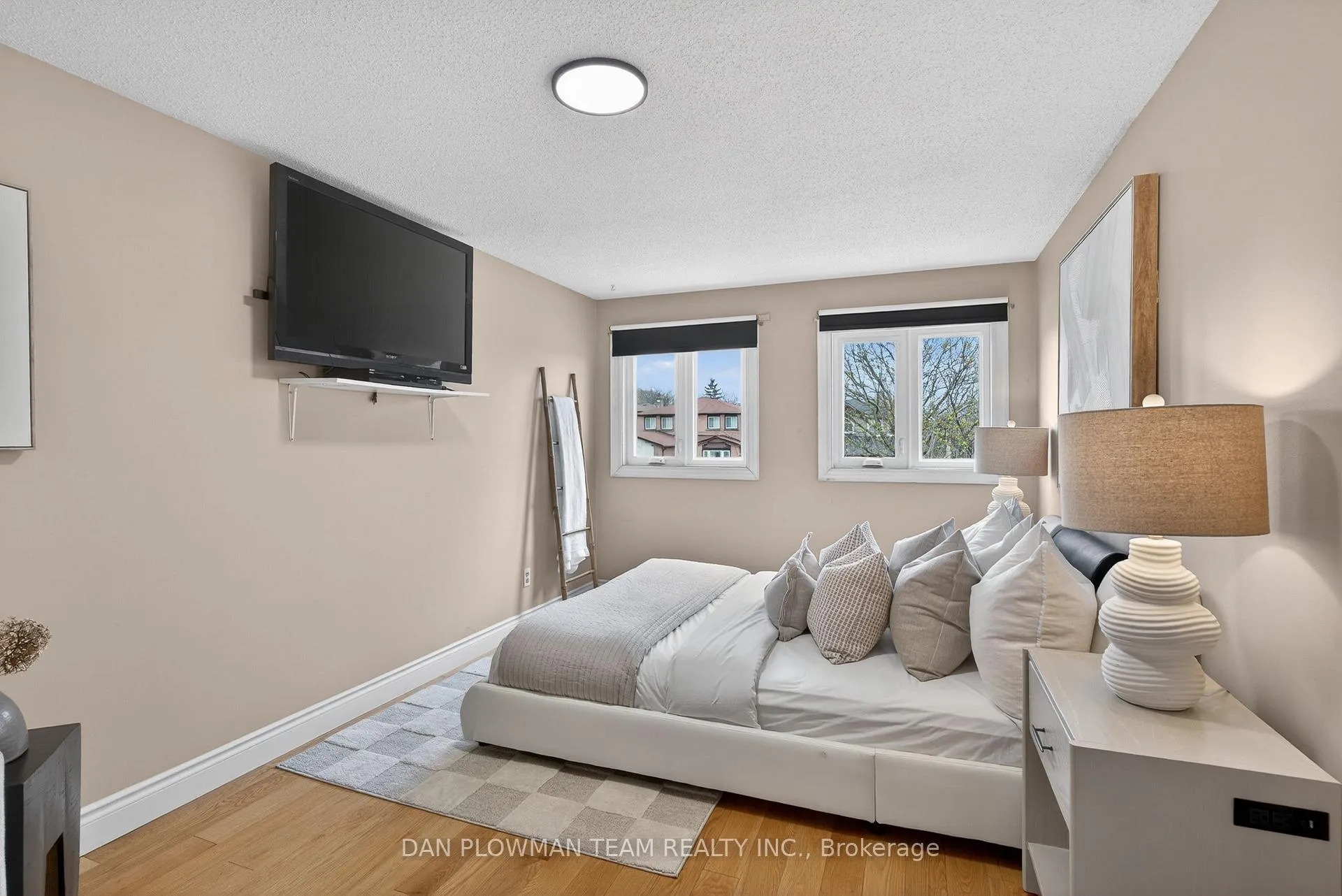 Photo 23 of 15 Gardiner Drive, Ajax, Central — HOMEH