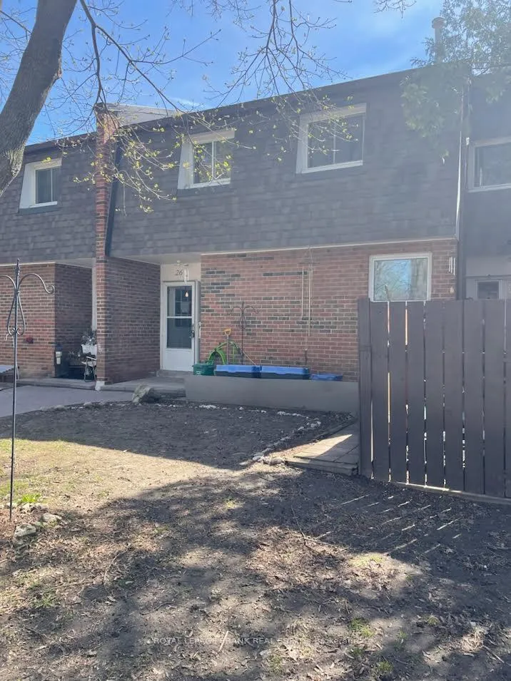 Photo 2 of Unit 26, 101 Dovedale Drive, Whitby, Downtown Whitby — HOMEH