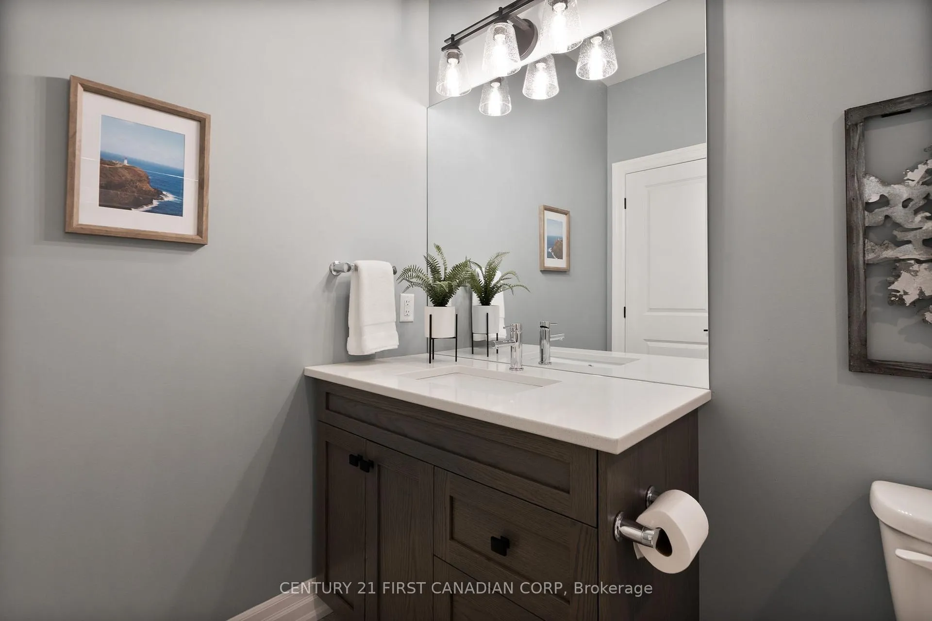 Photo 17 of 2012 Lockwood Crescent, Strathroy-Caradoc, Mount Brydges — HOMEH