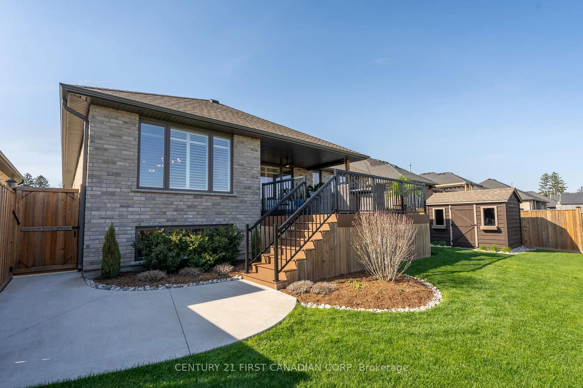 Photo 20 of 2012 Lockwood Crescent, Strathroy-Caradoc, Mount Brydges — HOMEH