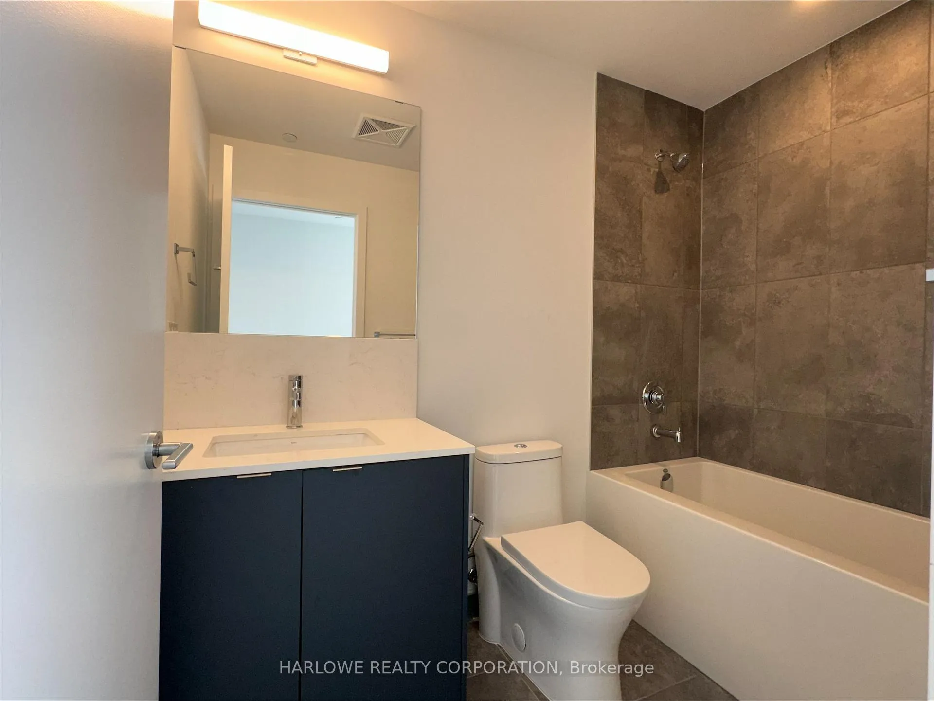 Photo 4 of Unit 507 A, 1606 Charles Street, Whitby, Port Whitby — HOMEH