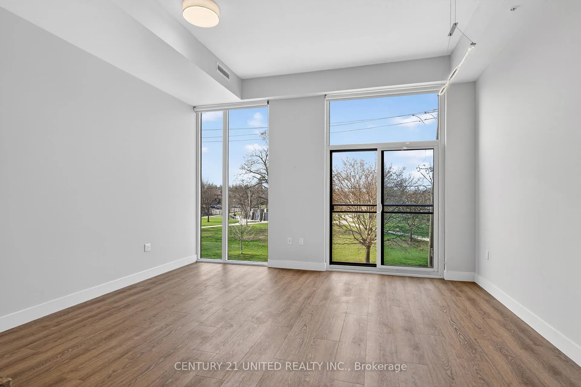 Photo 26 of Unit 329, 475 George Street N, Peterborough, Town Ward 3 — HOMEH