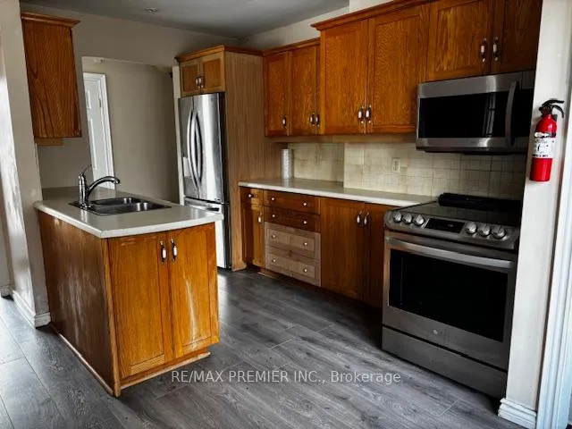Photo 3 of 40 Aurora Heights Drive, Aurora, Aurora Heights — HOMEH
