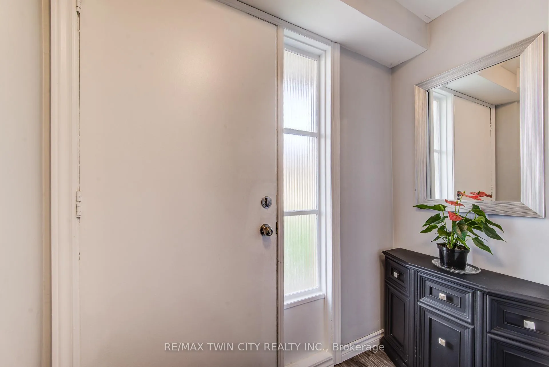 Photo 7 of 265 Thaler Avenue, Kitchener — HOMEH