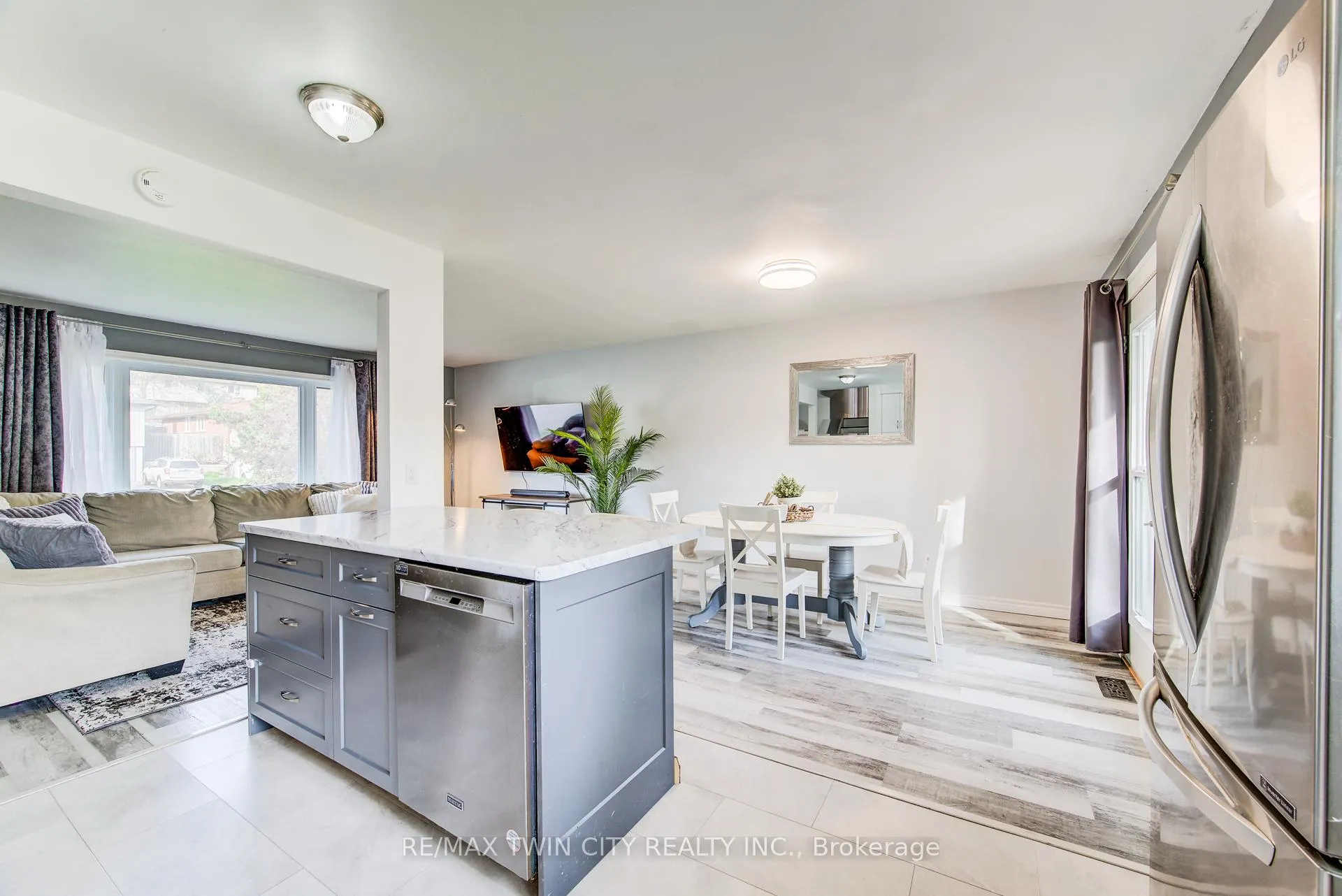 Photo 22 of 265 Thaler Avenue, Kitchener — HOMEH