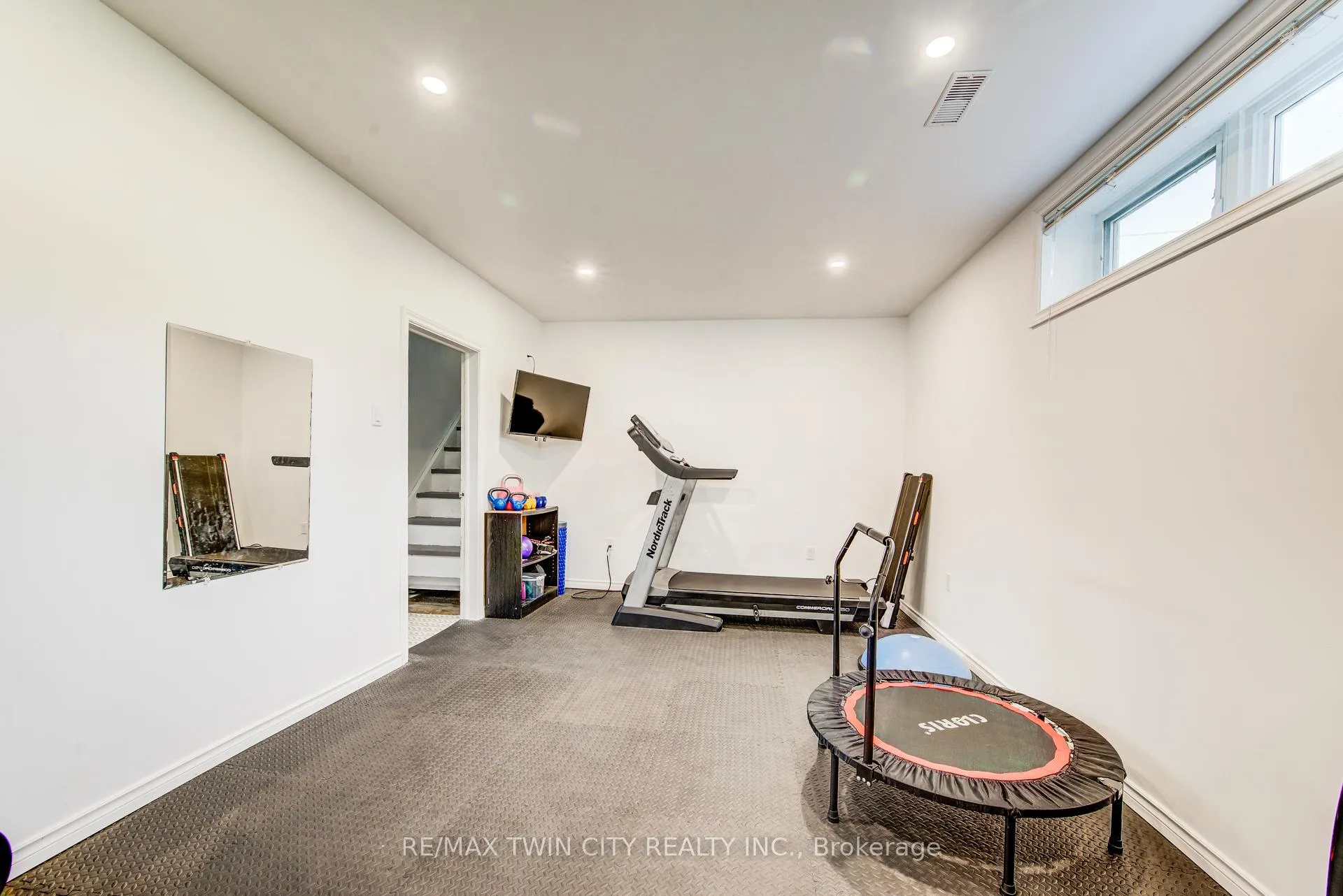 Photo 33 of 265 Thaler Avenue, Kitchener — HOMEH