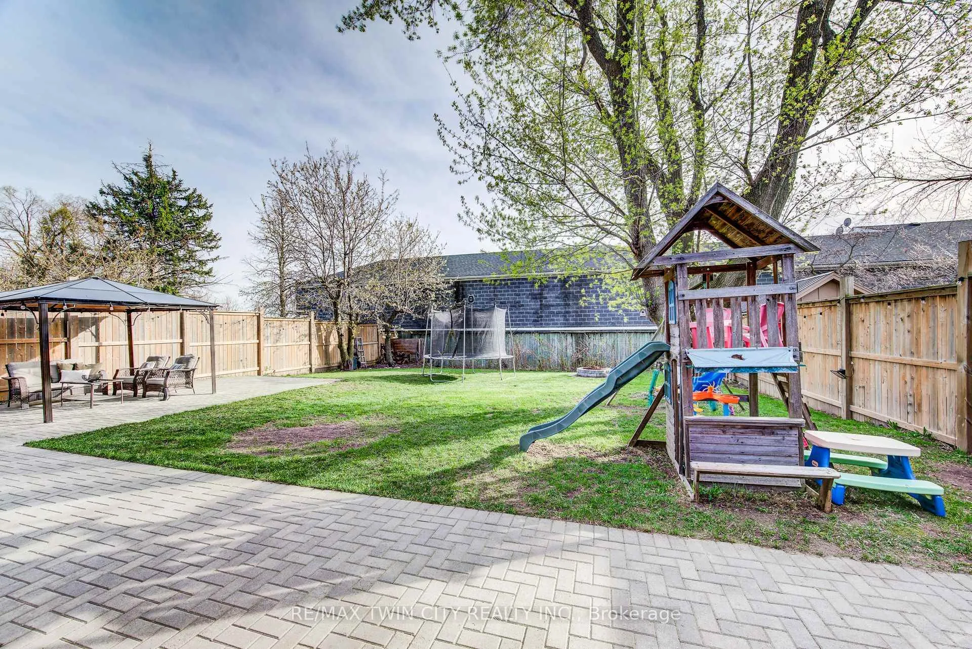 Photo 40 of 265 Thaler Avenue, Kitchener — HOMEH