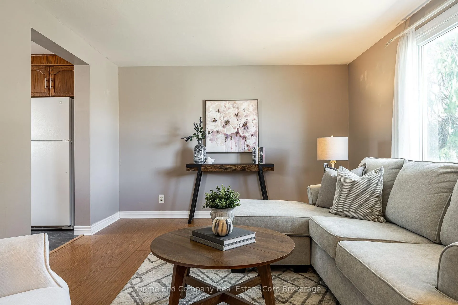 Photo 7 of 34 Kathryn Crescent, Stratford — HOMEH