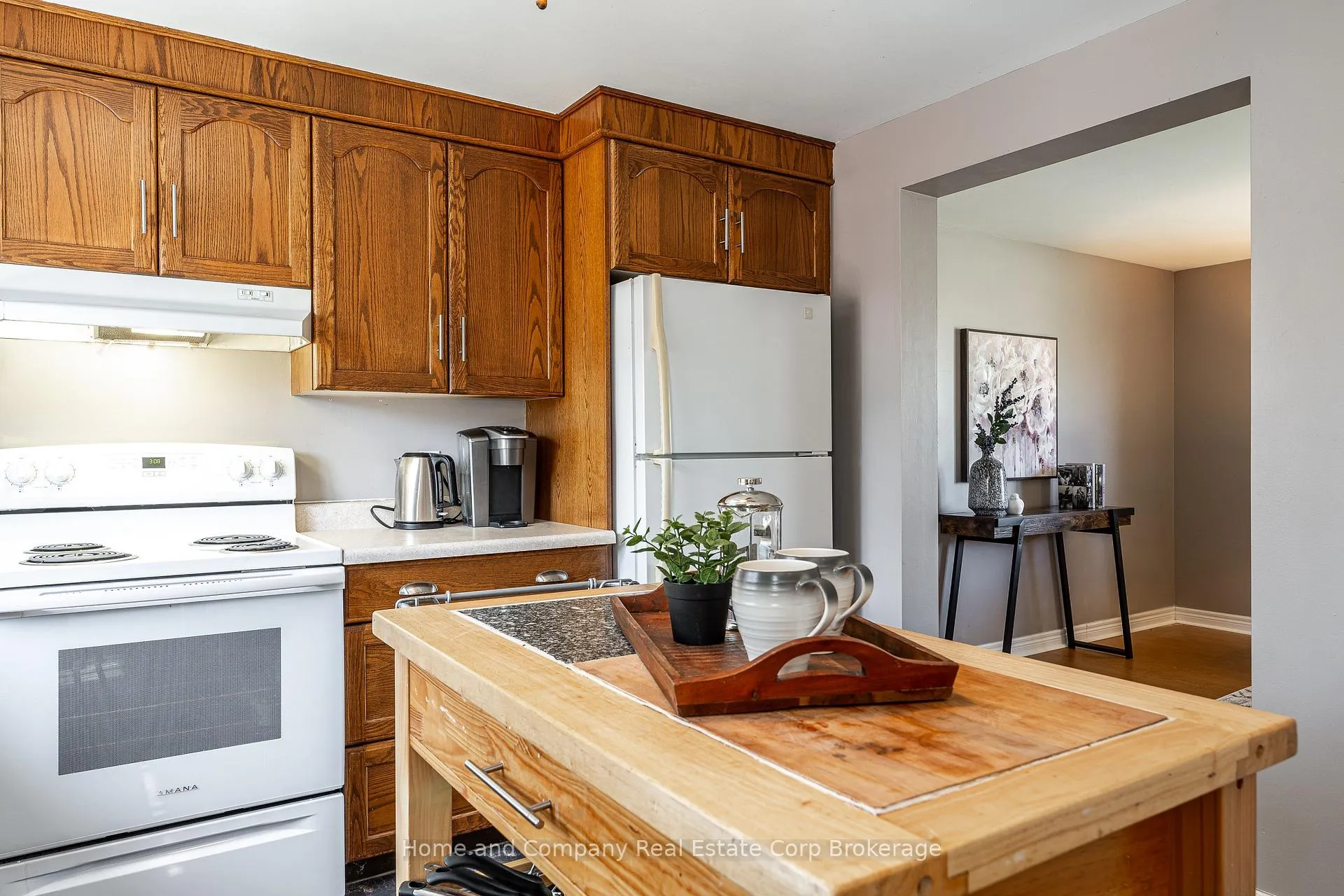 Photo 13 of 34 Kathryn Crescent, Stratford — HOMEH