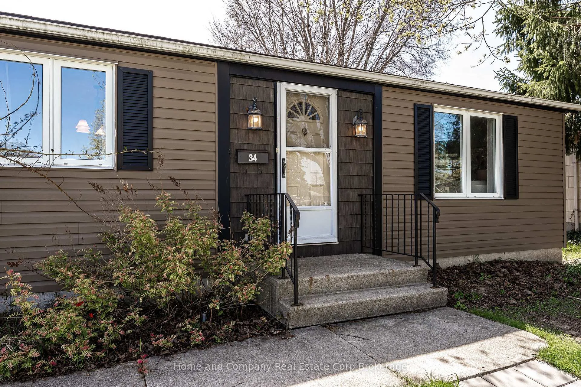 Photo 28 of 34 Kathryn Crescent, Stratford — HOMEH