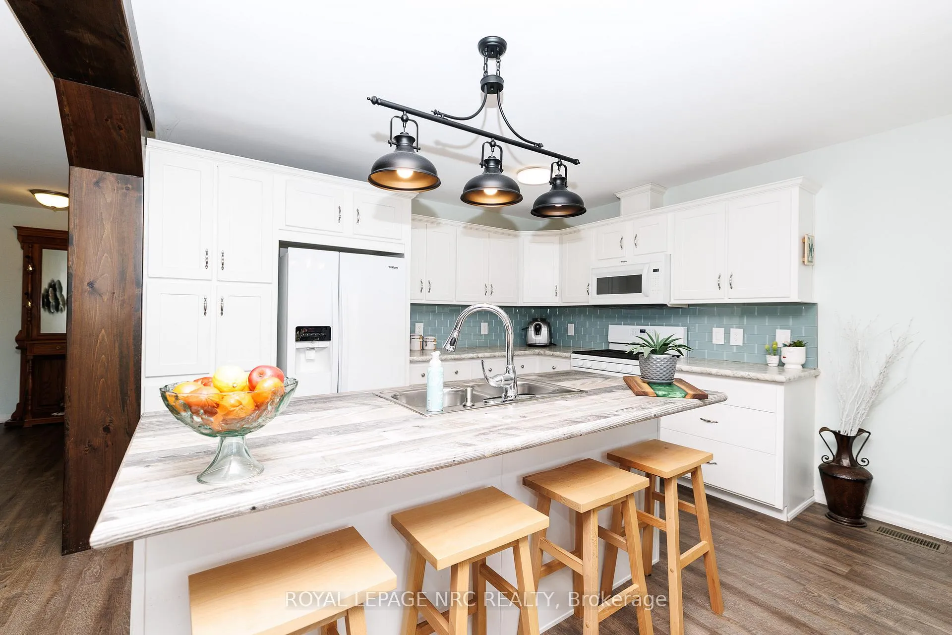 Photo 13 of 3545 Firelane 7 Road, Port Colborne, Sherkston — HOMEH