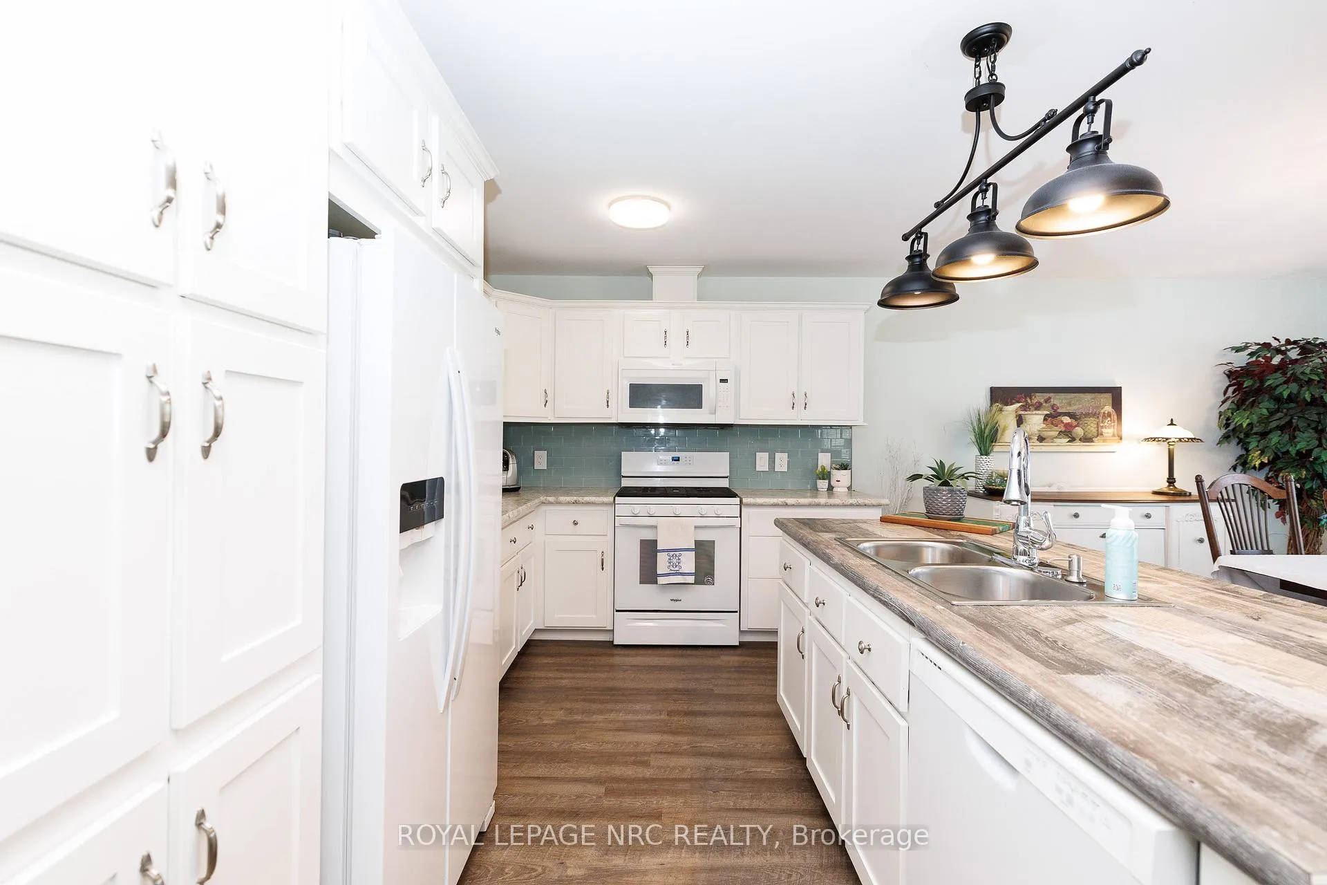 Photo 15 of 3545 Firelane 7 Road, Port Colborne, Sherkston — HOMEH