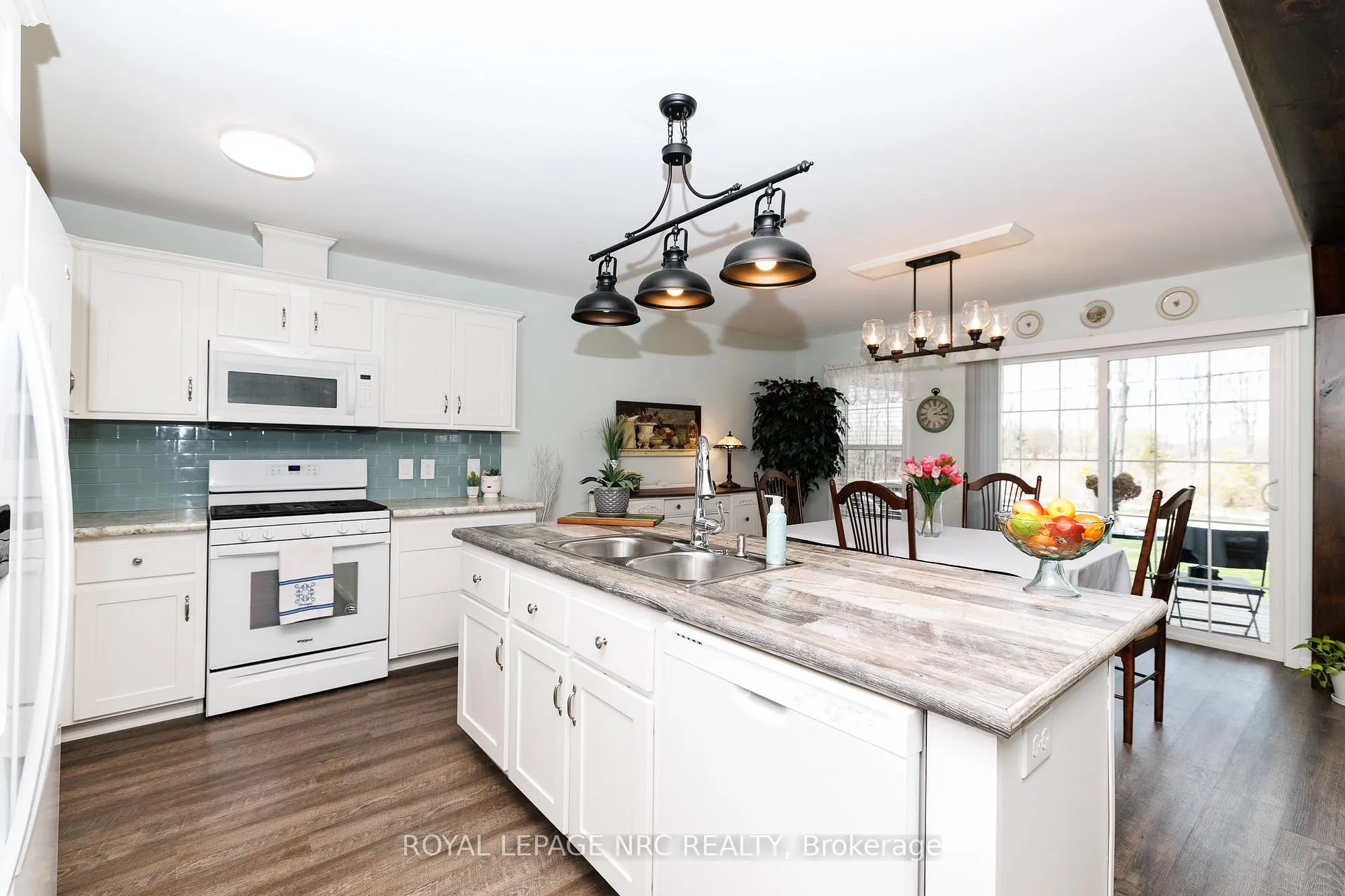 Photo 16 of 3545 Firelane 7 Road, Port Colborne, Sherkston — HOMEH