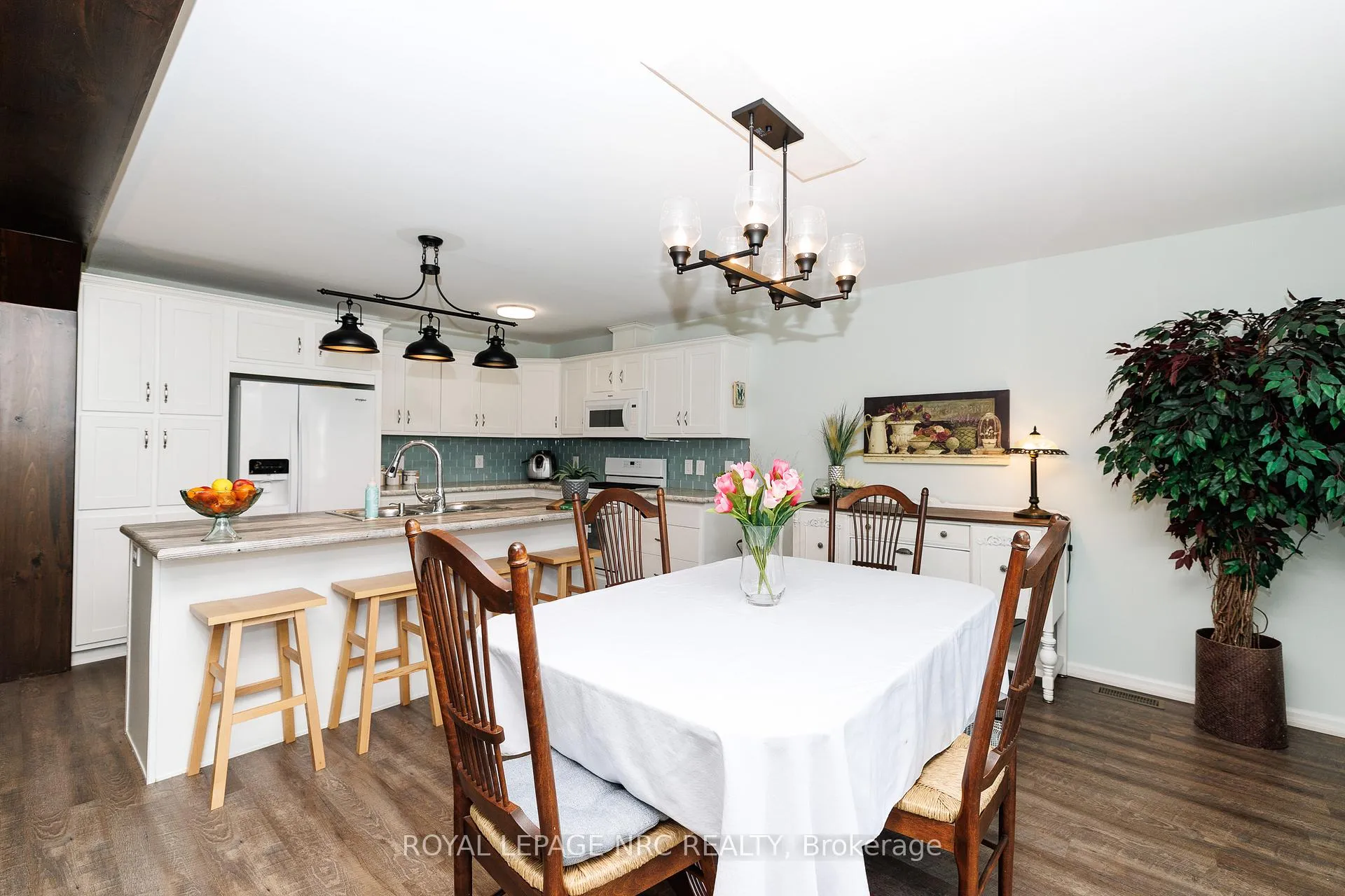 Photo 23 of 3545 Firelane 7 Road, Port Colborne, Sherkston — HOMEH