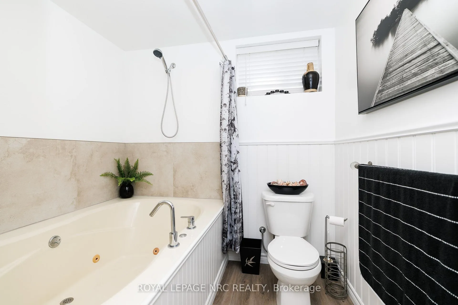 Photo 36 of 3545 Firelane 7 Road, Port Colborne, Sherkston — HOMEH