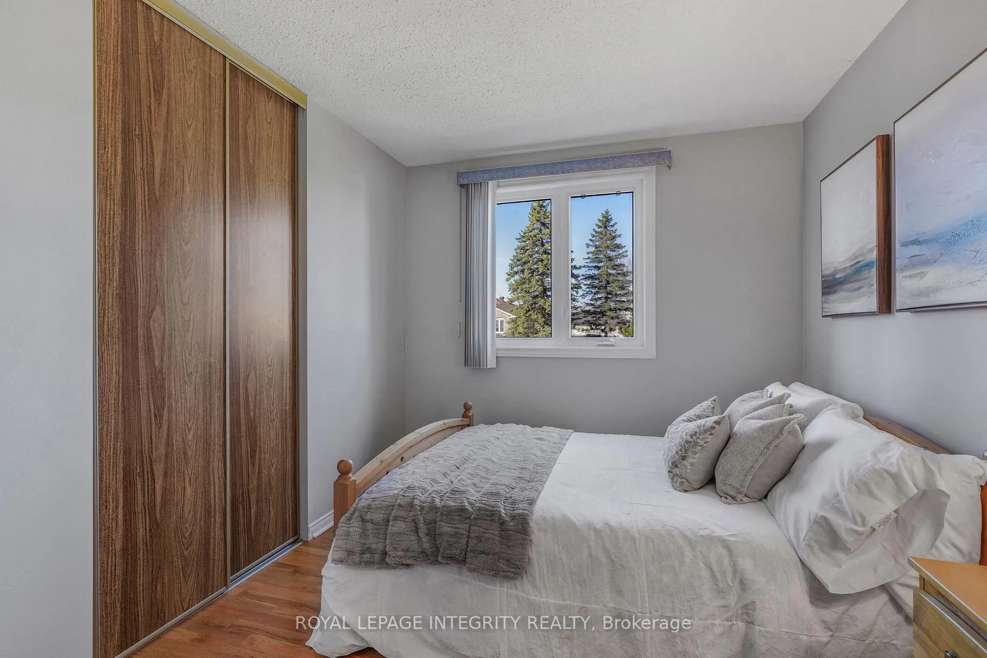 Photo 10 of 641 Apollo Way, Ottawa, Fallingbrook/Pineridge — HOMEH