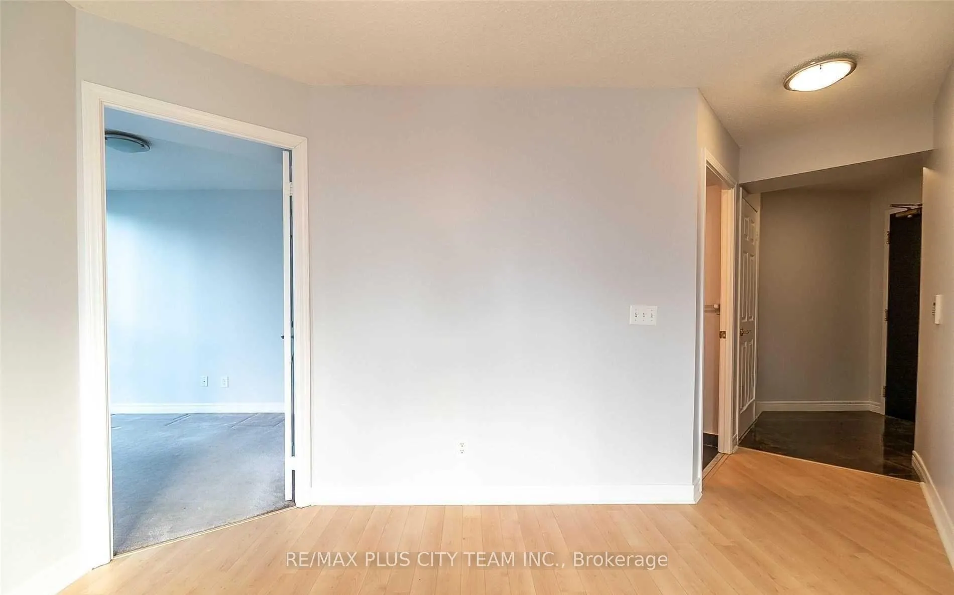 Photo 5 of Unit 1518, 51 Lower Simcoe Street, Toronto, Waterfront Communities — HOMEH