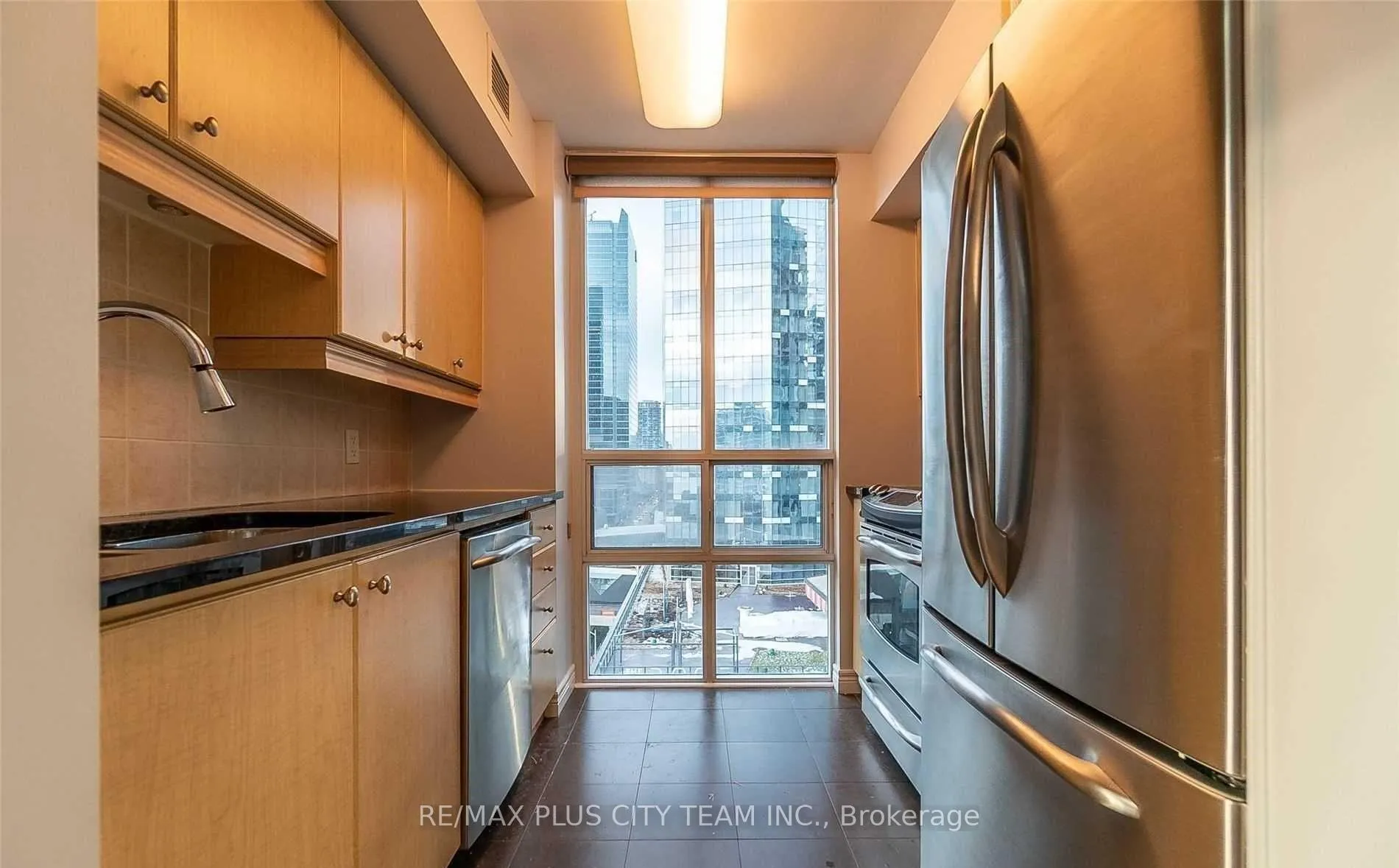 Photo 7 of Unit 1518, 51 Lower Simcoe Street, Toronto, Waterfront Communities — HOMEH