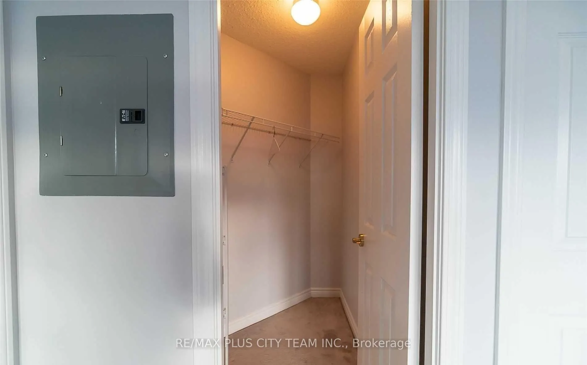 Photo 11 of Unit 1518, 51 Lower Simcoe Street, Toronto, Waterfront Communities — HOMEH