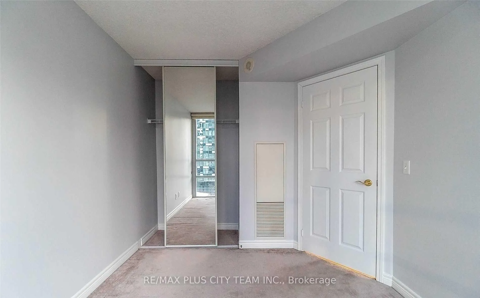 Photo 17 of Unit 1518, 51 Lower Simcoe Street, Toronto, Waterfront Communities — HOMEH