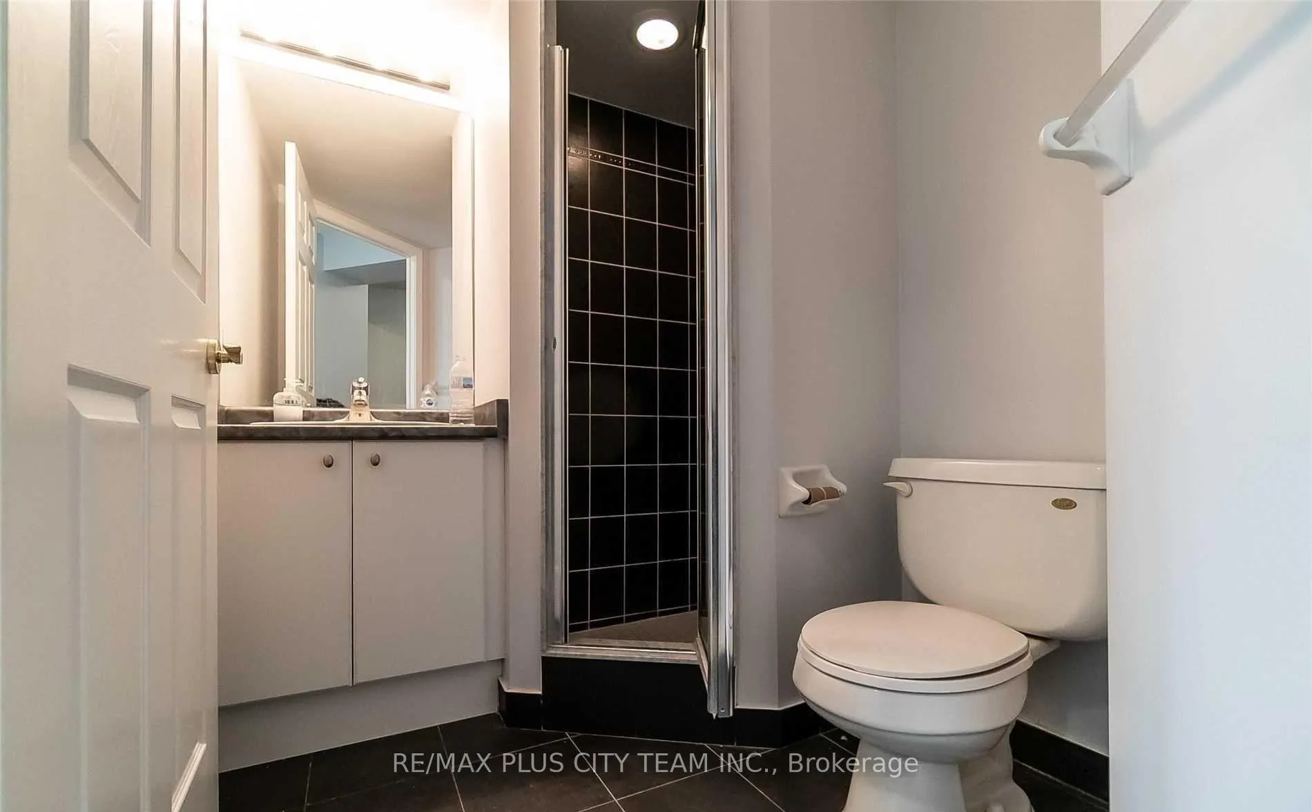 Photo 19 of Unit 1518, 51 Lower Simcoe Street, Toronto, Waterfront Communities — HOMEH