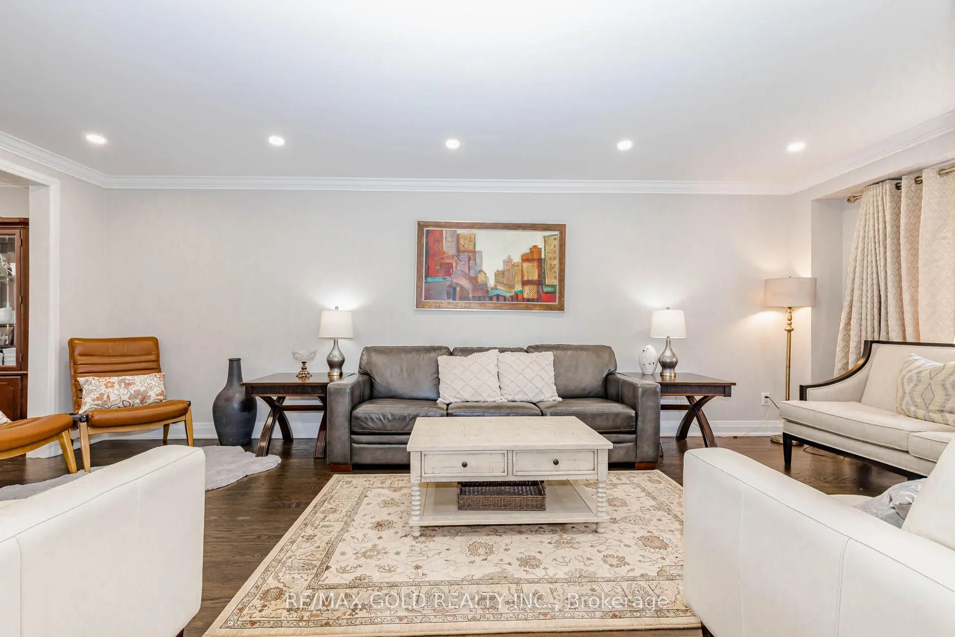 Photo 7 of 3 Kenpark Avenue, Brampton, Snelgrove — HOMEH