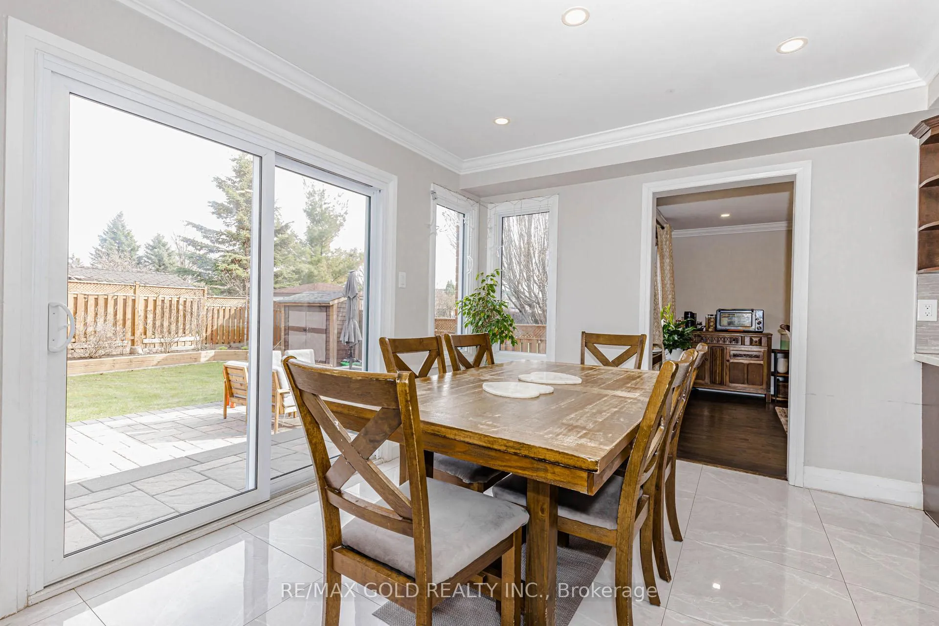 Photo 15 of 3 Kenpark Avenue, Brampton, Snelgrove — HOMEH